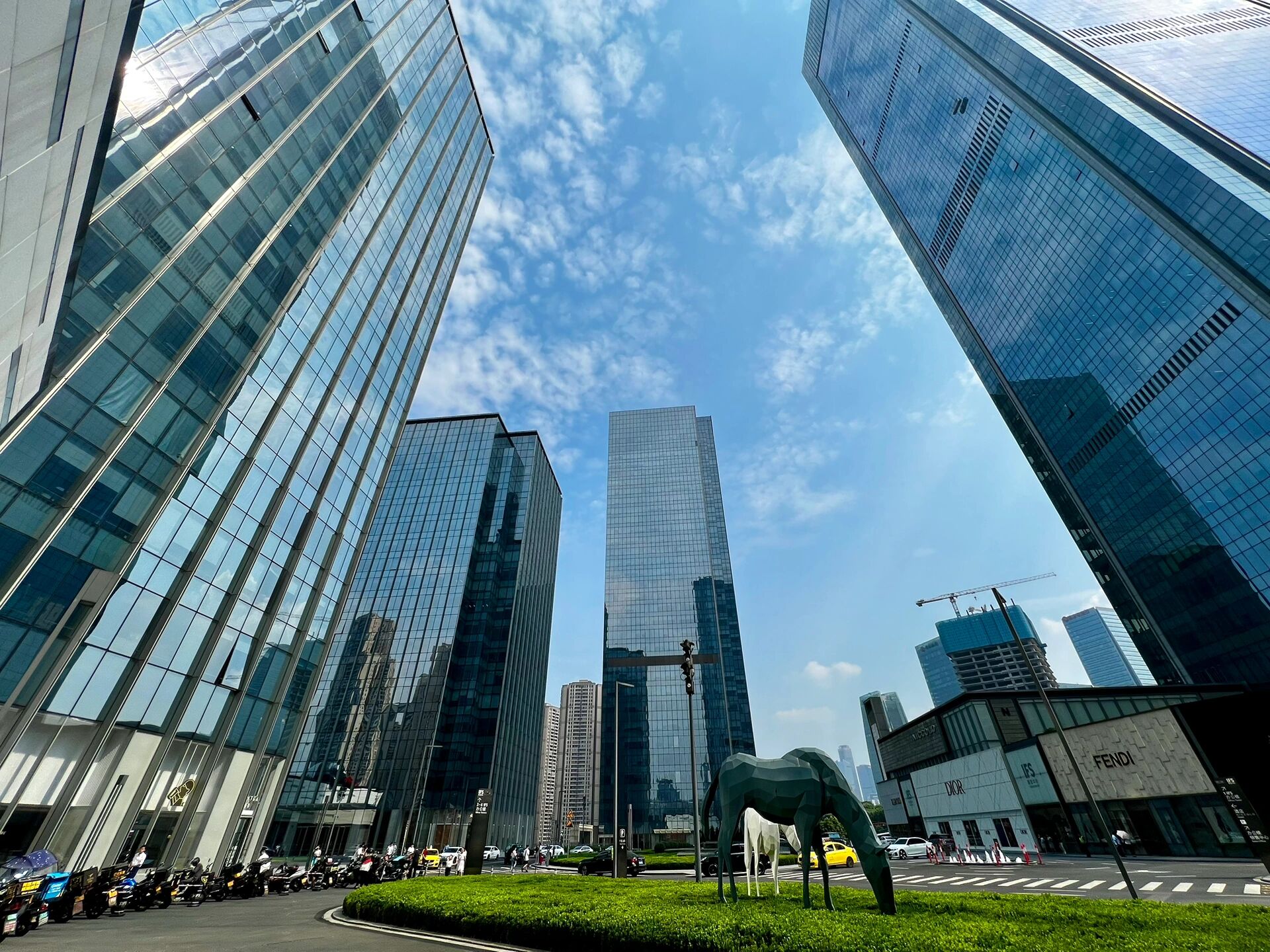 满满的高级感,mini海港城即视感