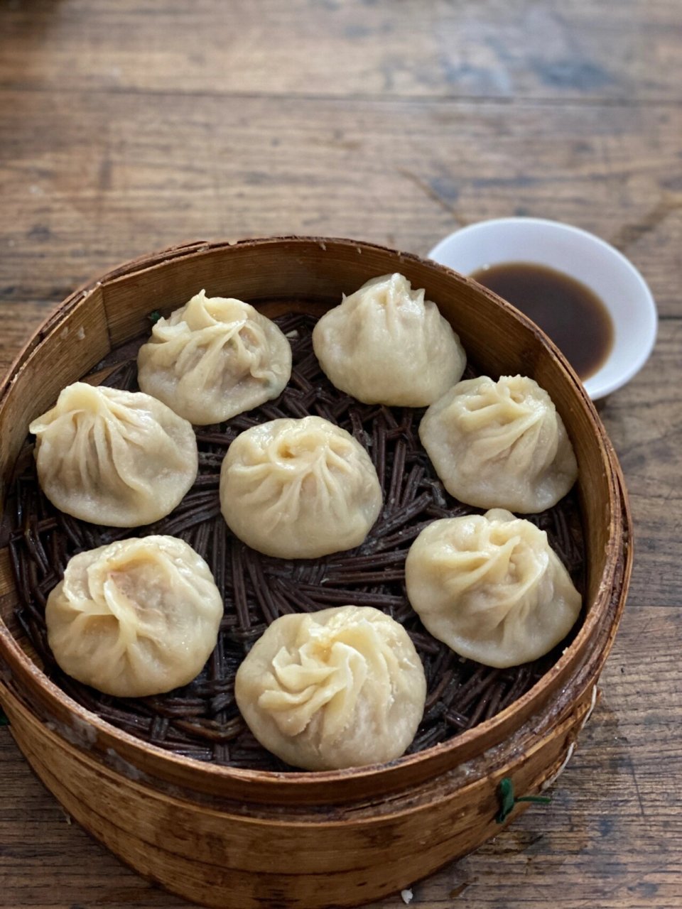 安徽美食|小笼包子 小笼包是我最喜欢的早点,和北方的发面小包子不同