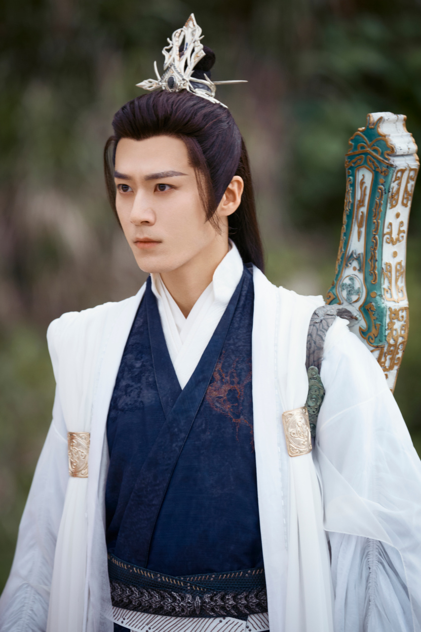 茅子俊超话#茅子俊慕容紫英#  剑如流星,心有苍穹,正义与坚守的定义