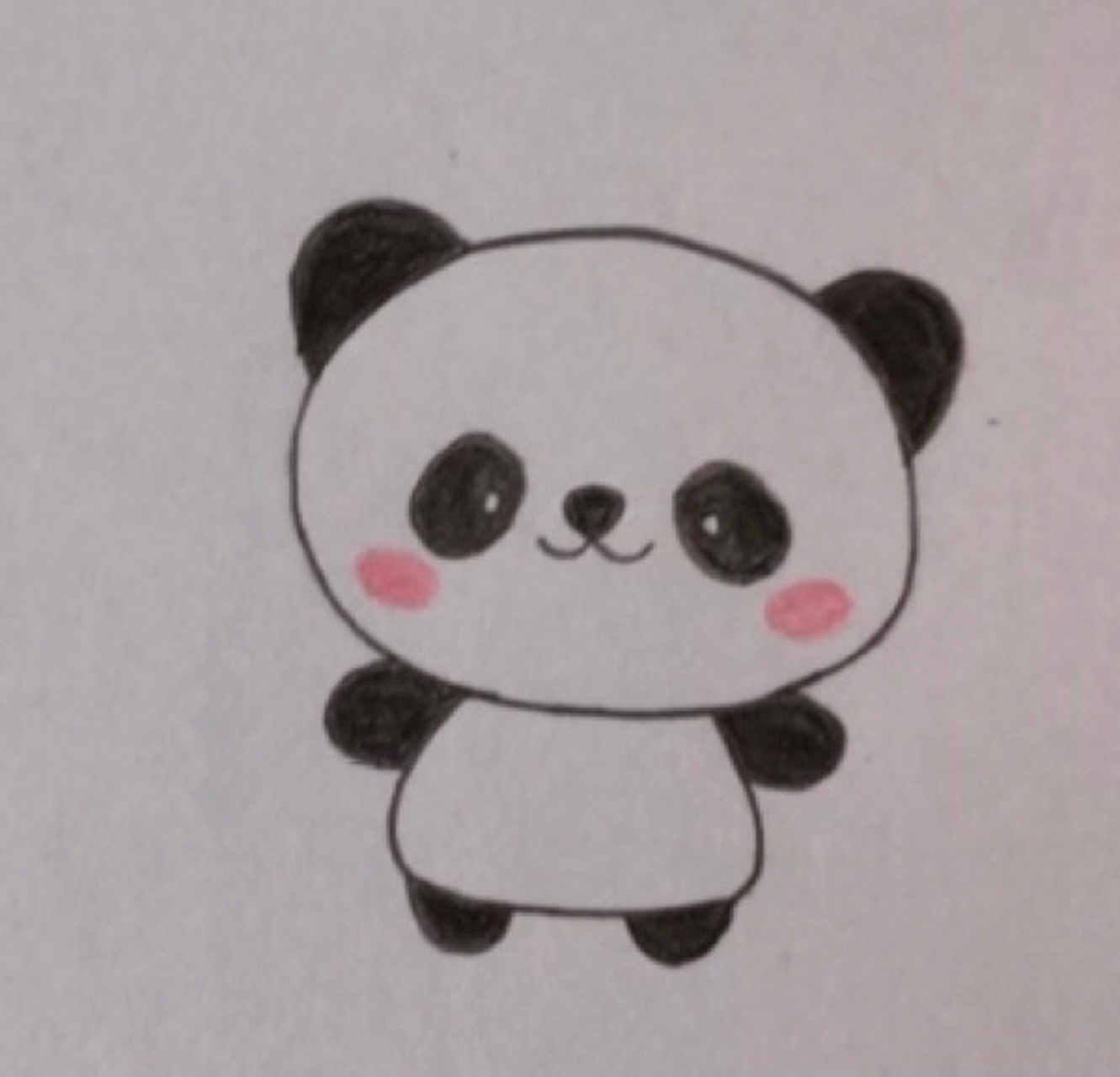 小熊猫彩铅简笔画入门教程 先画草图,画好彩铅勾线,再慢慢上色,慢慢叠