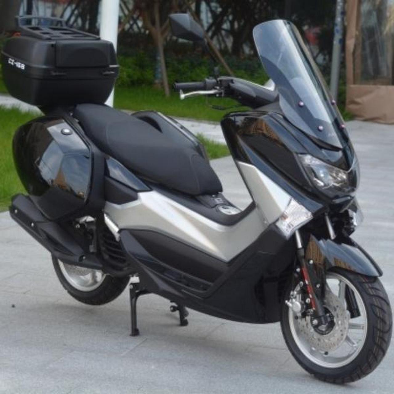 买了这辆猛士150踏板车,感觉自己变身了超酷的摩托车手!