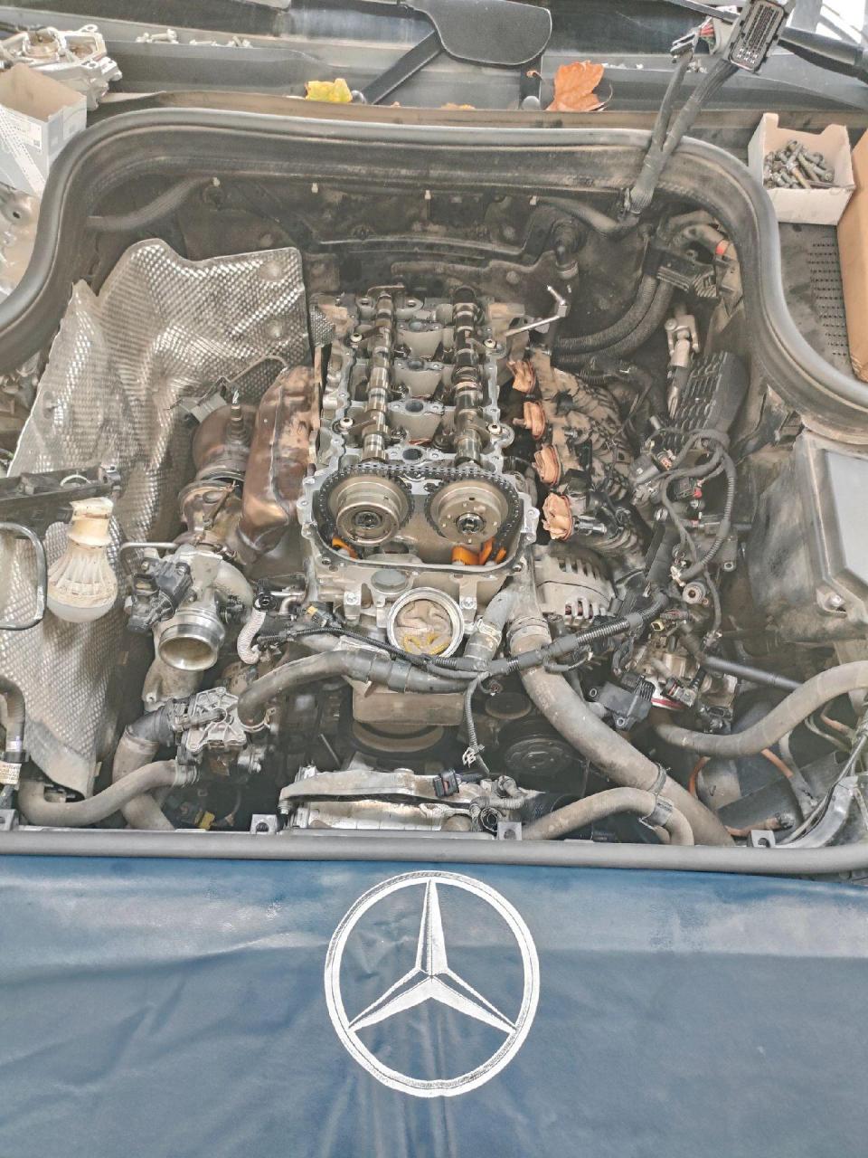 奔驰m264发动机死亡故障代码 仪表黄色发动机故障灯点亮,伴随发动机