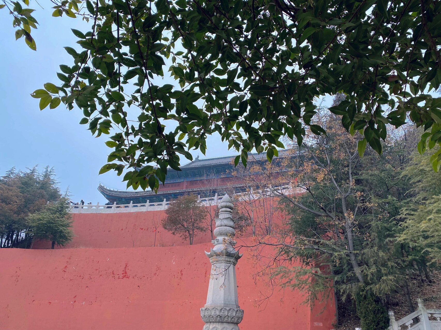 邳州市/艾山风景名胜区 铁佛寺,华严寺,大型音乐动态喷泉,九龙佛等.