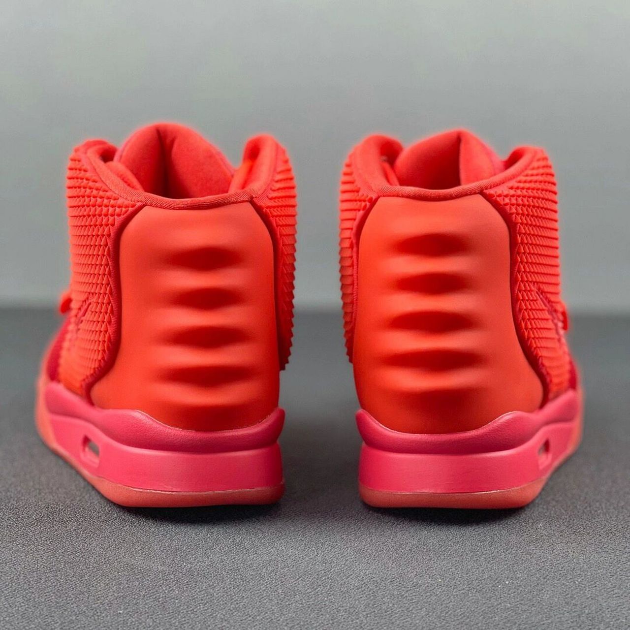 ▼ air yeezy 2 "red october"耐克红椰子air yeezy 2 全红"red