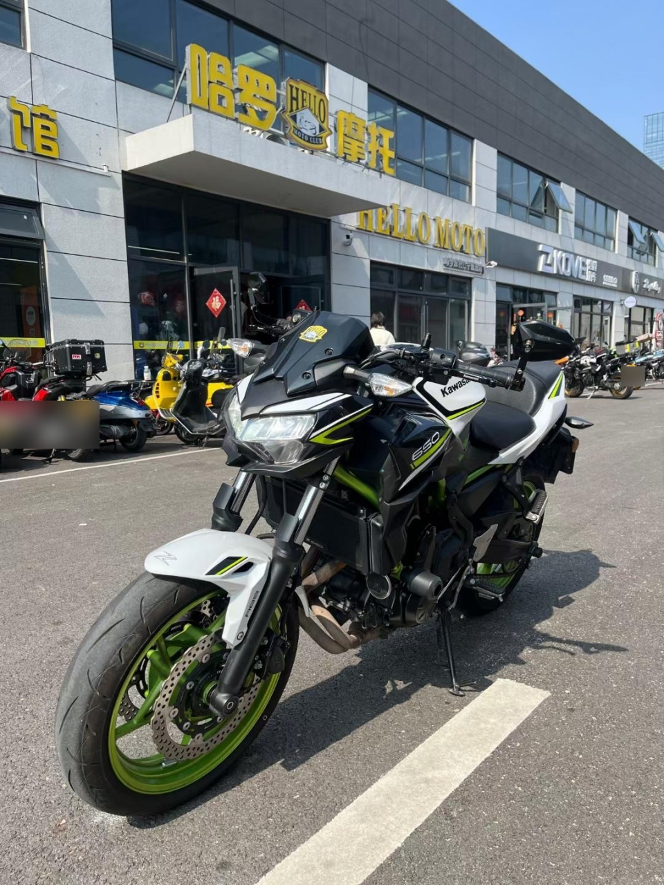 川崎z650,6000多公里完美成色,最靓丽的绿白配色,39800,喜欢请关注