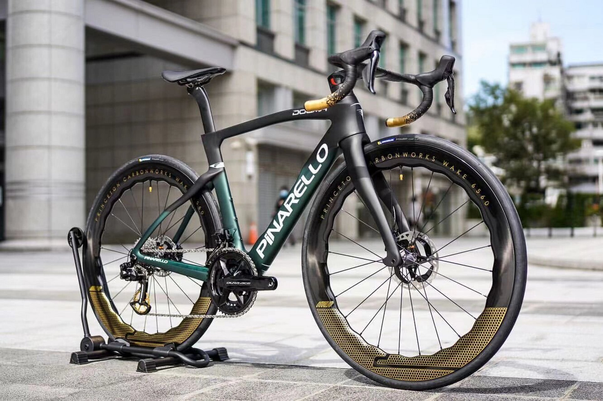 360度全方位认识 pinarello 旗舰款dogma f 平衡的艺术 pinarello