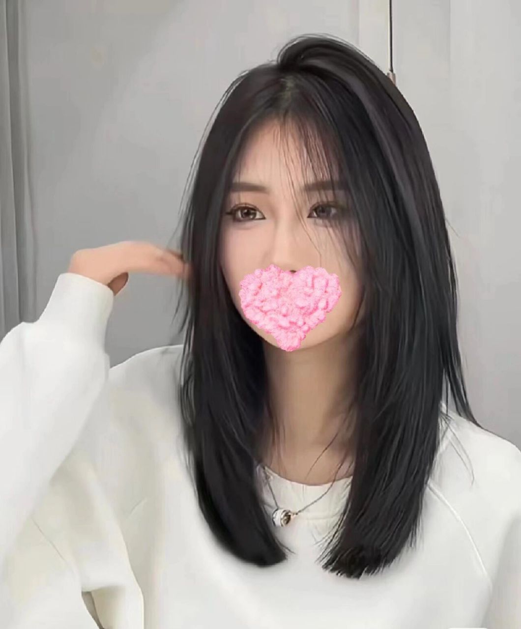 中长发直发 很简单又好看的发型,很减龄,好打理