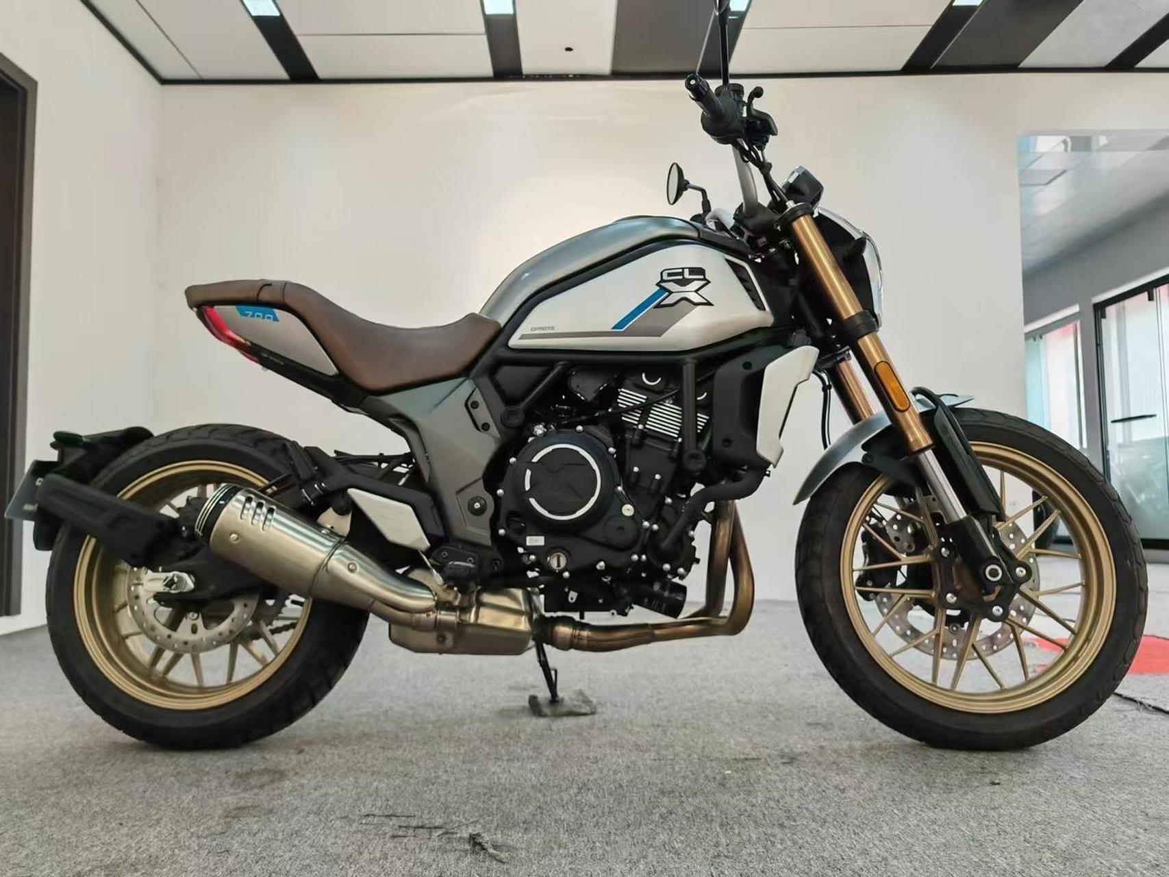 春风 楚留香700cl-x    全新车,没有加油通电.手续齐全,全国可上户!