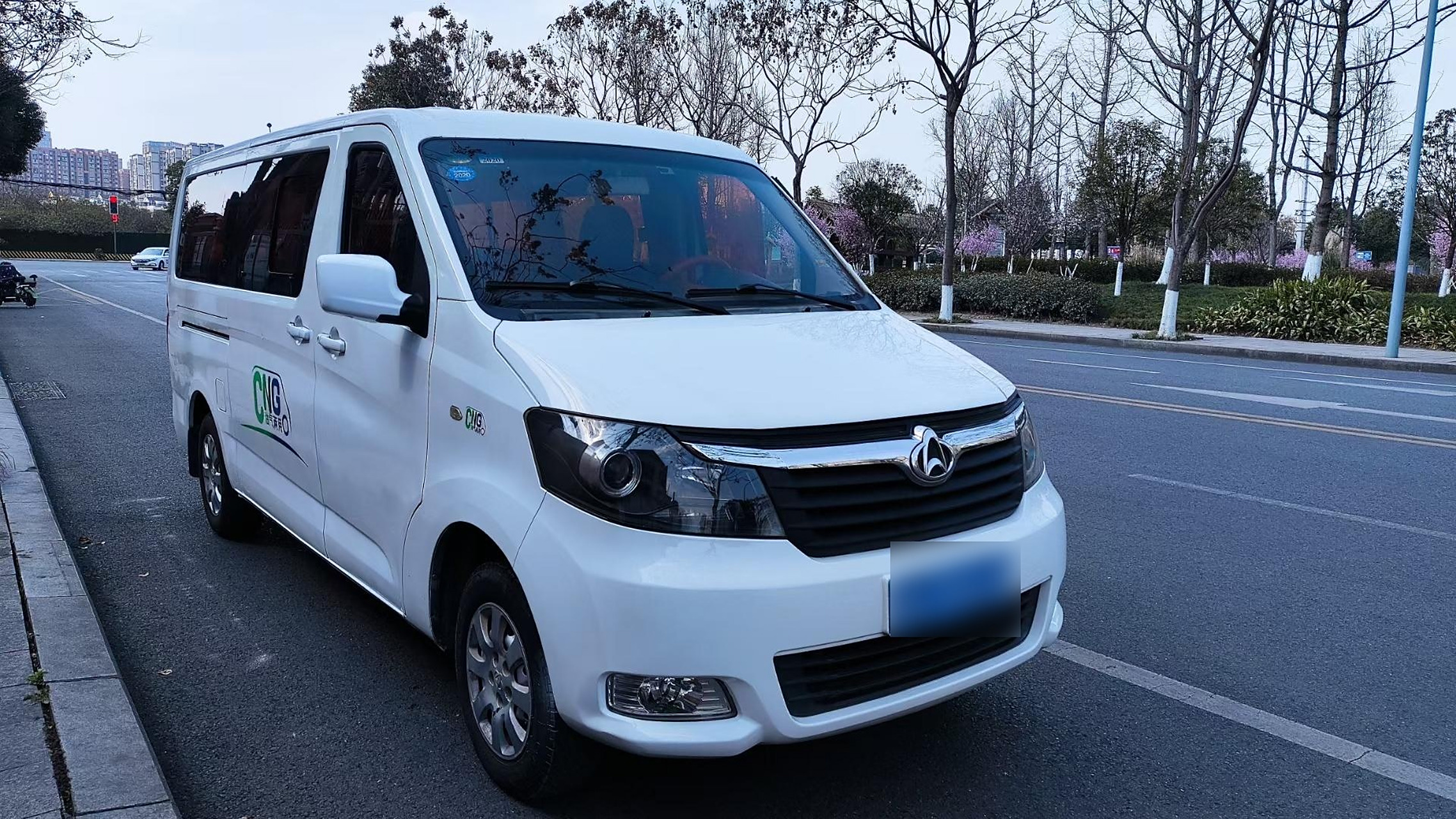 长安睿行m90原厂cng双燃料油气两用 2018年11月上牌 年检到2024年11月