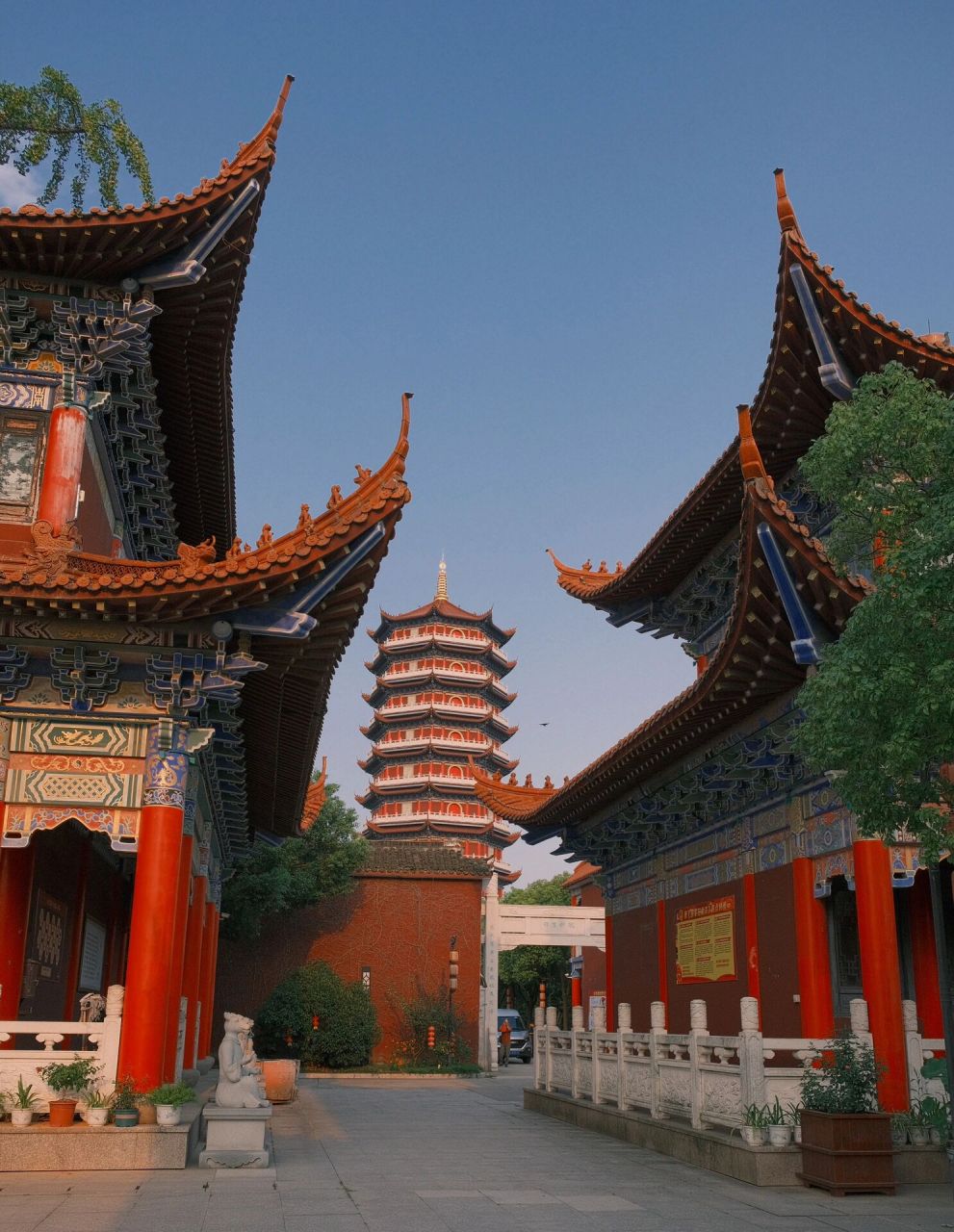 苏州小众寺庙  皇罗禅寺 位于阳澄湖美人腿附近 位置有点偏 可是到达