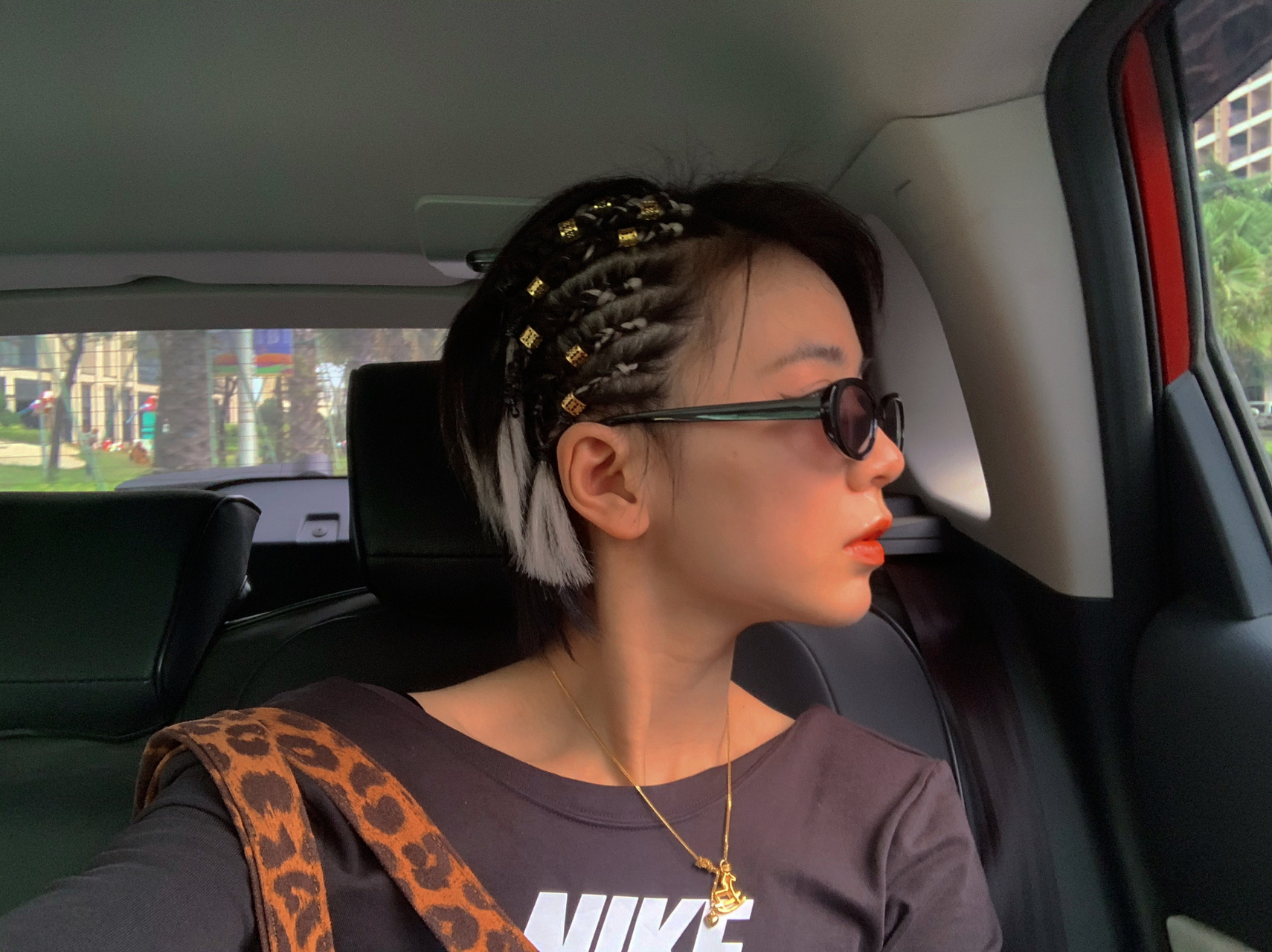 短发女生|一样可以玩脏辫 90第一次尝试脏辫,也是我最想拥有的发型