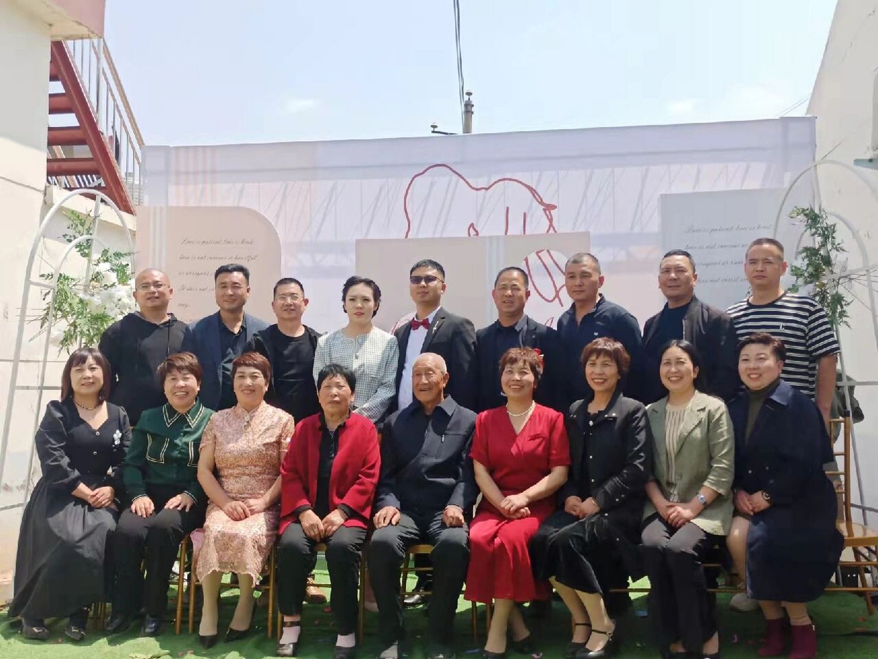家有七仙女,父母笑开颜 家有七仙女icon的哥哥嫂嫂,被称为我们村最