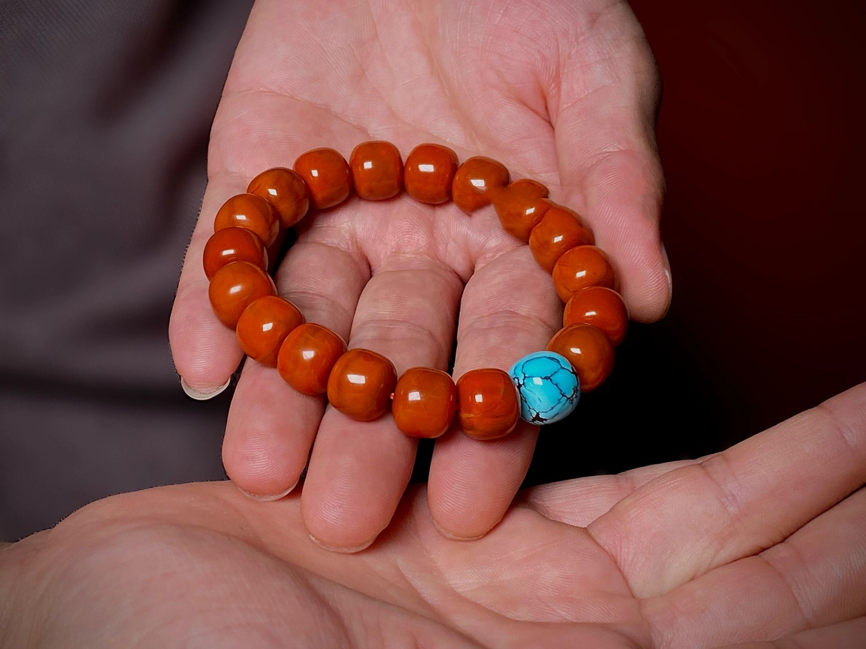 南红手串男士经典搭配99 柿子红搭配天空蓝,绝绝子的颜色!