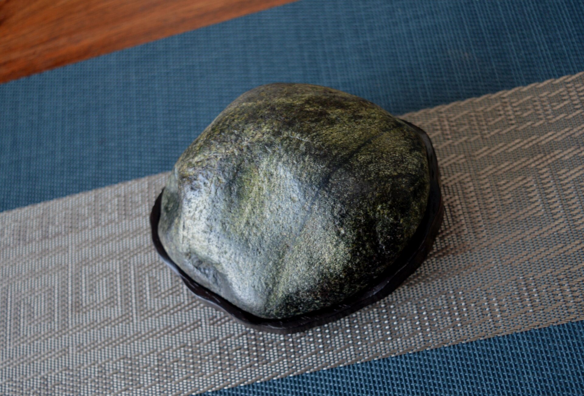 崂山绿石禅意山子 案头景观摆件 天然原石,圆润饱满,意境大美,很舒服