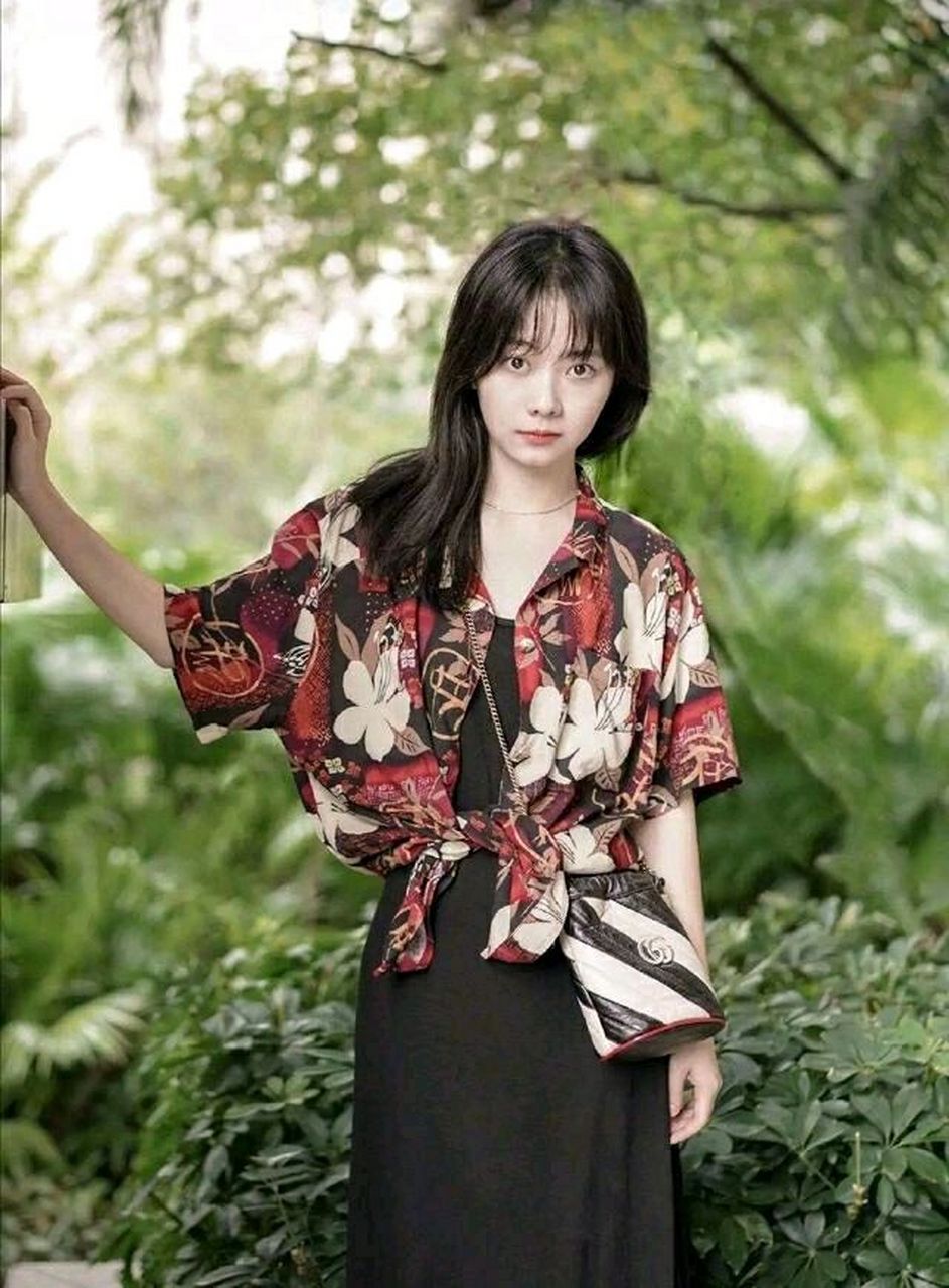 家人们,任嘉伦与谭松韵的照片来啦 [亲吻][亲吻][亲吻][亲吻][亲吻]