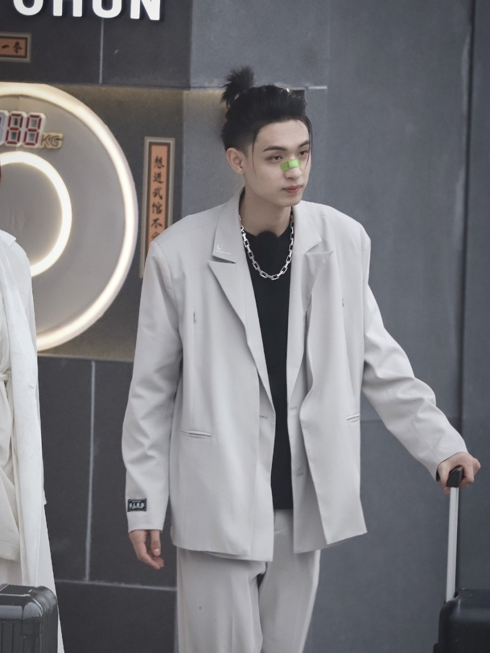 秦霄贤高清无水印图片,帅呆了!