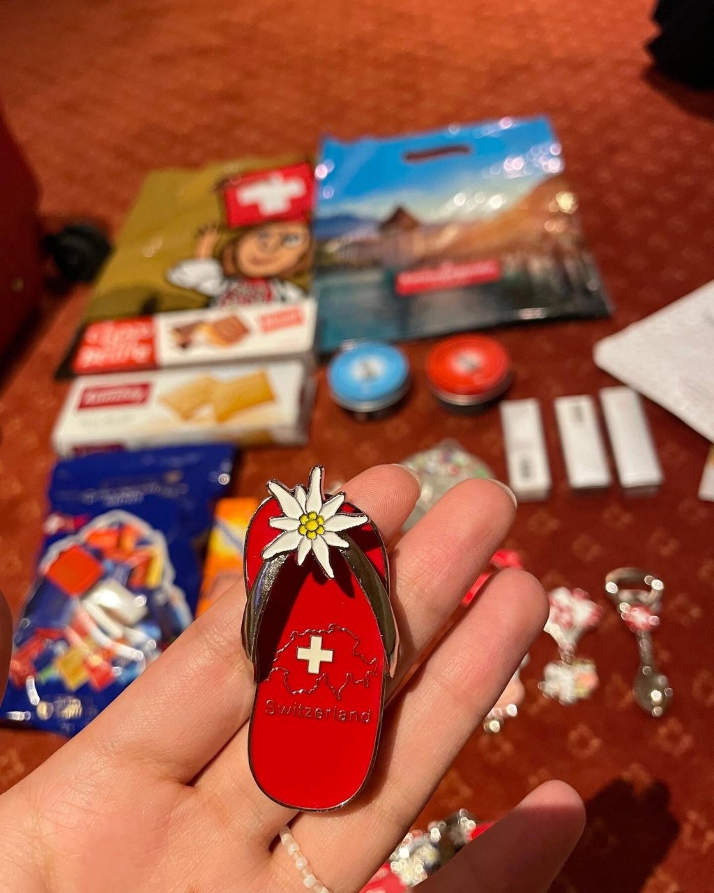 9893瑞士伴手礼 特产 伴手礼给朋友全部选的冰箱贴 但是看同行人