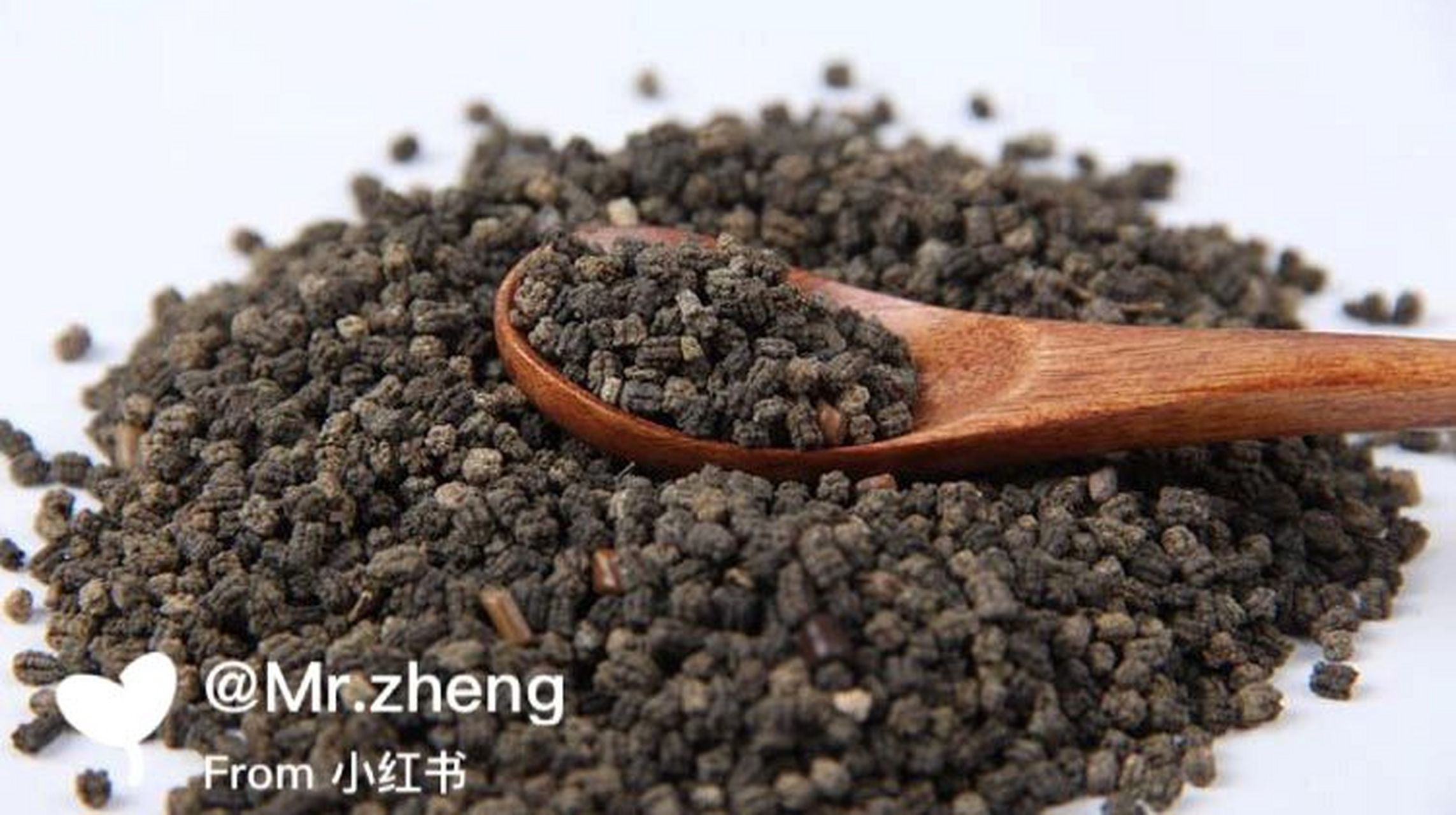 中药小知识—蚕砂 蚕砂,又名蚕沙,蚕矢 功效:祛风湿,活血止痛,合胃化