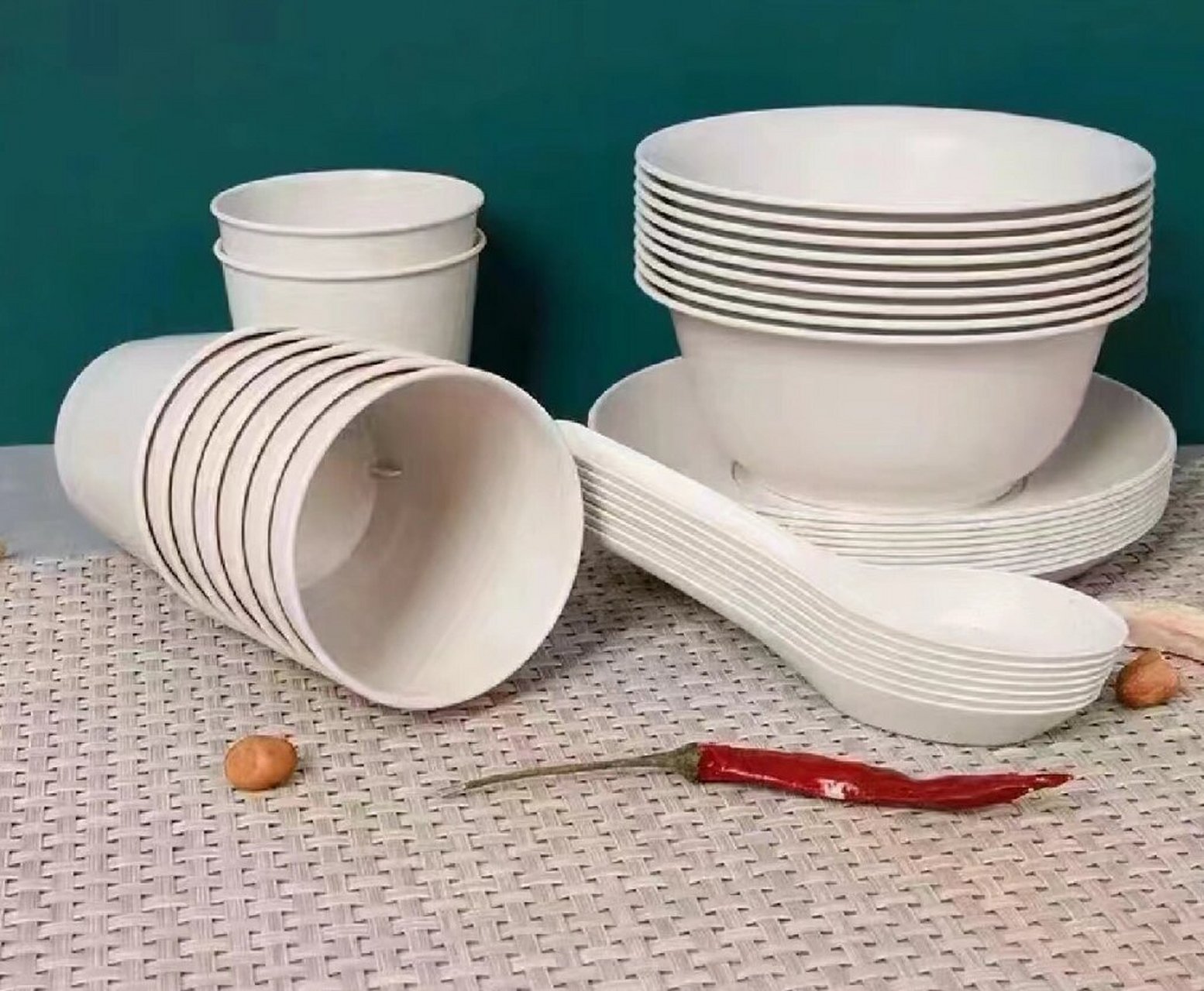 我看谁还不知道一次性可降解稻壳餐具 稻壳可降解餐具材质: 是天然的