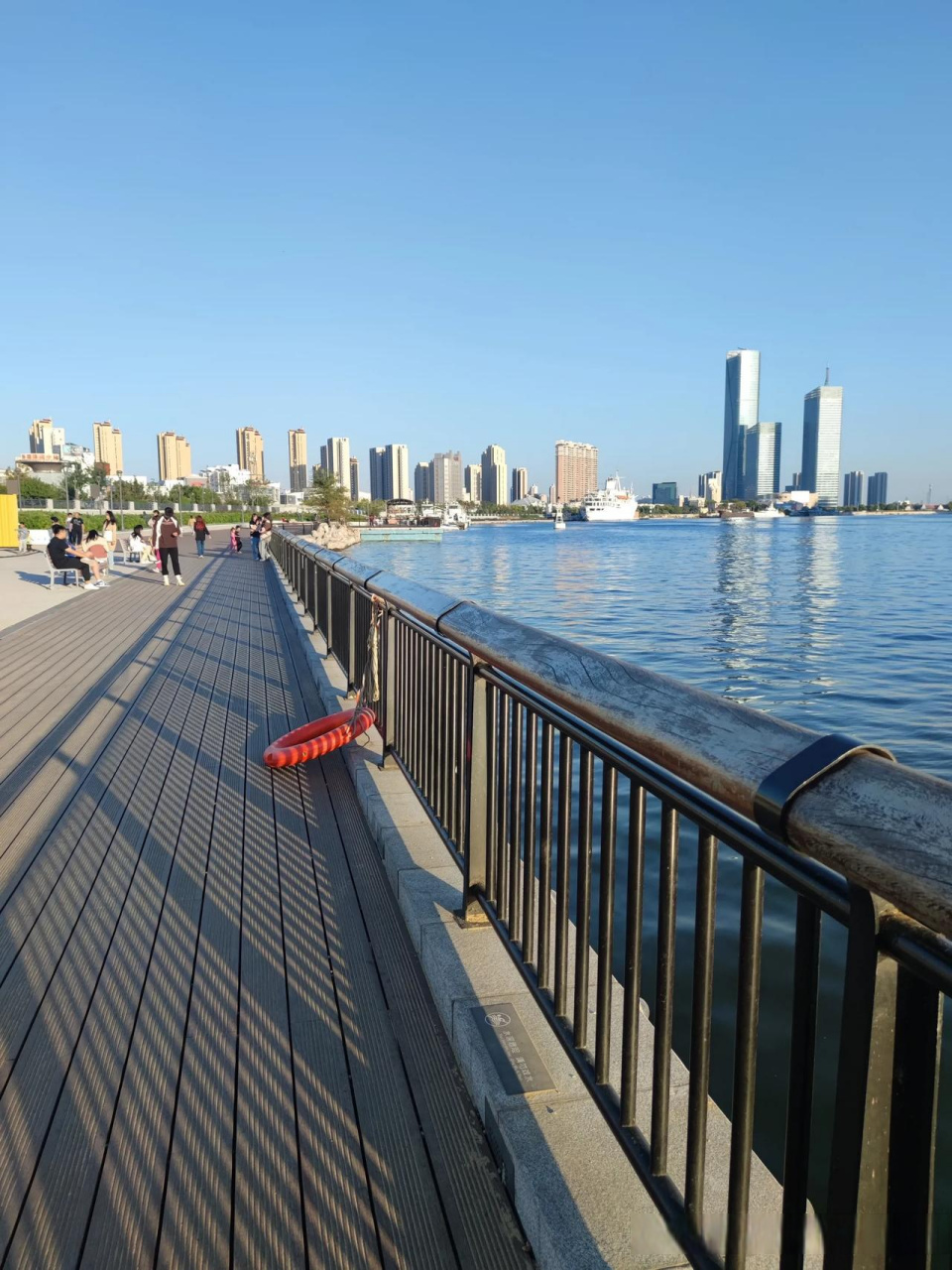 时间:2023年10月14日 地点:天津塘沽海河外滩公园 周六的外滩公园真是