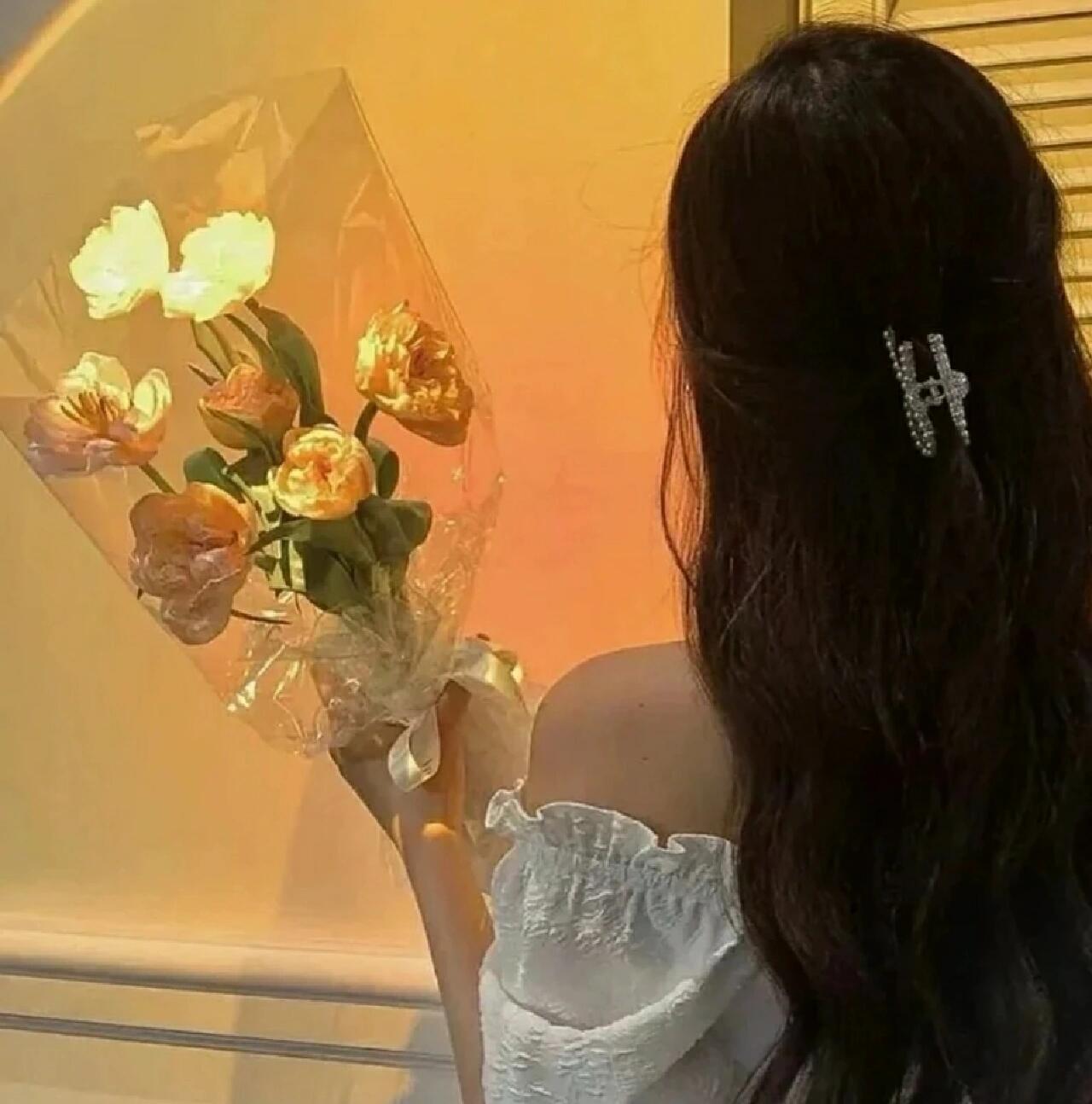鲜花女生头像