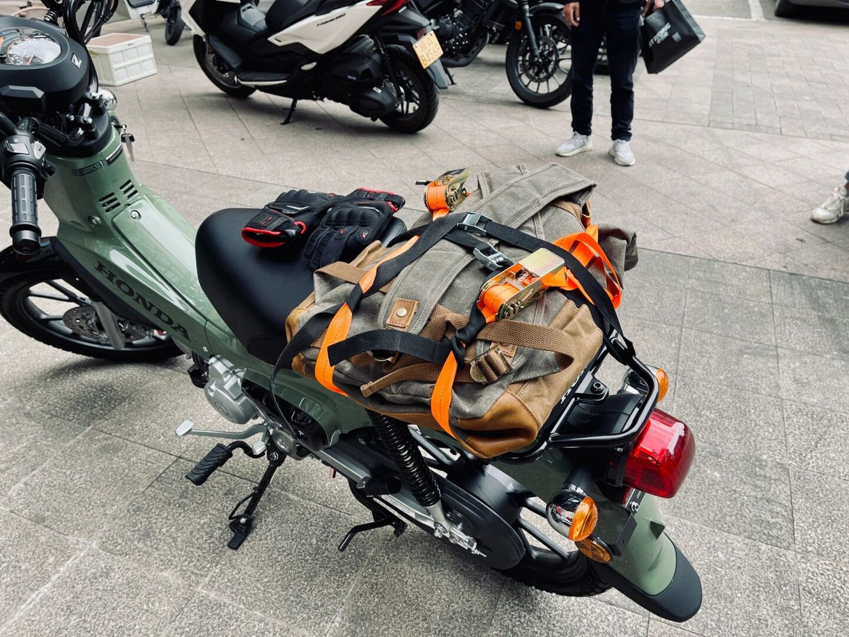 但现在对于幼兽的循环挡还不熟悉,和国际挡的摩托车加减挡是反的