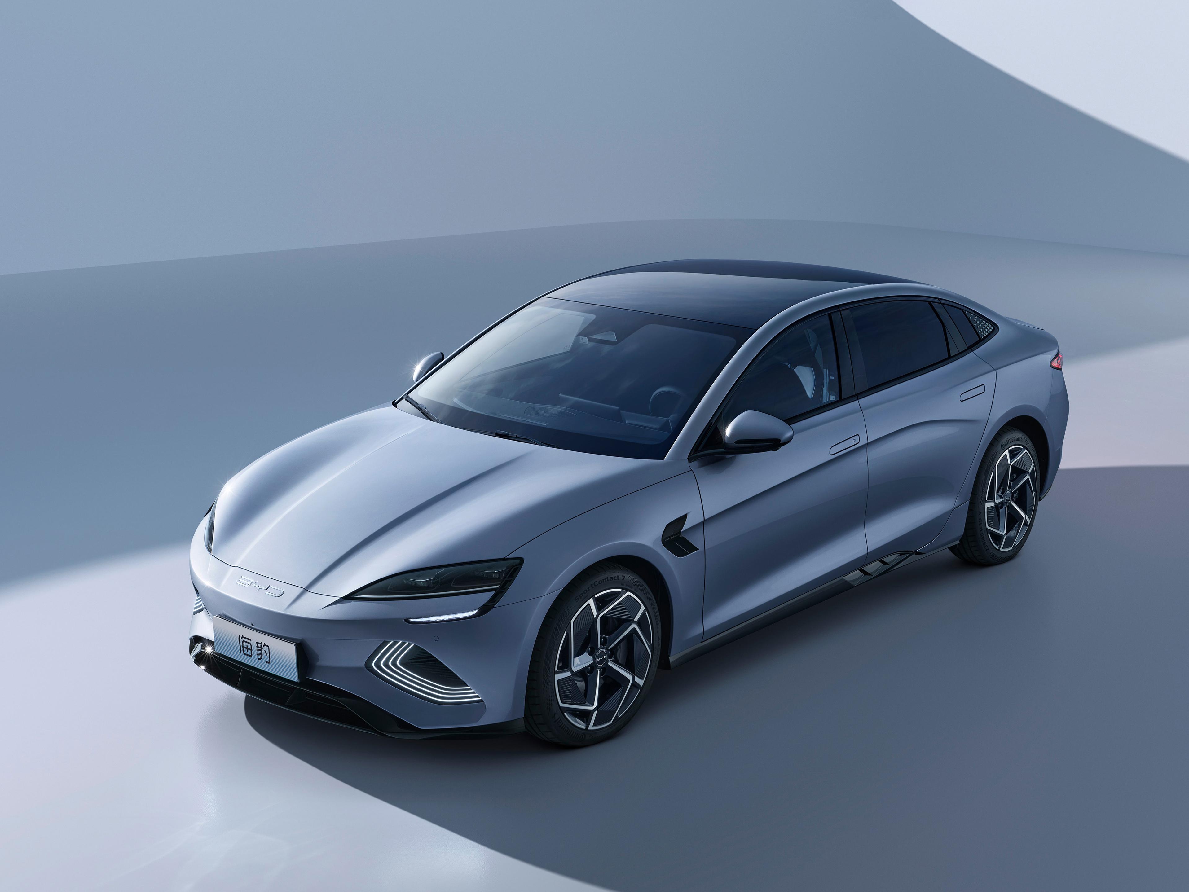 它采用比亚迪最新ev平台3