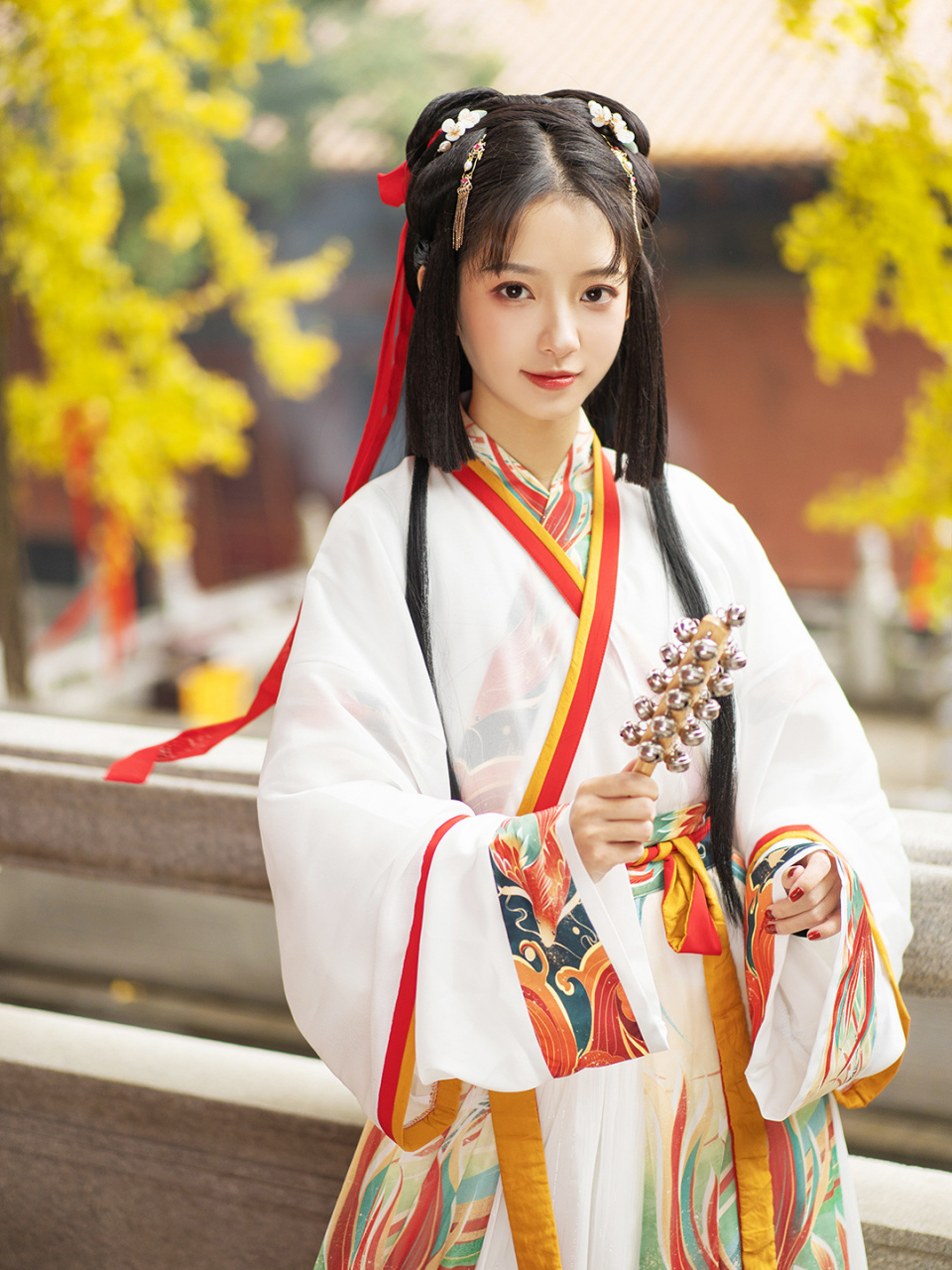 拍的一组商品图 168大全套的优质白菜 发型有一点汉服神明少女的意思