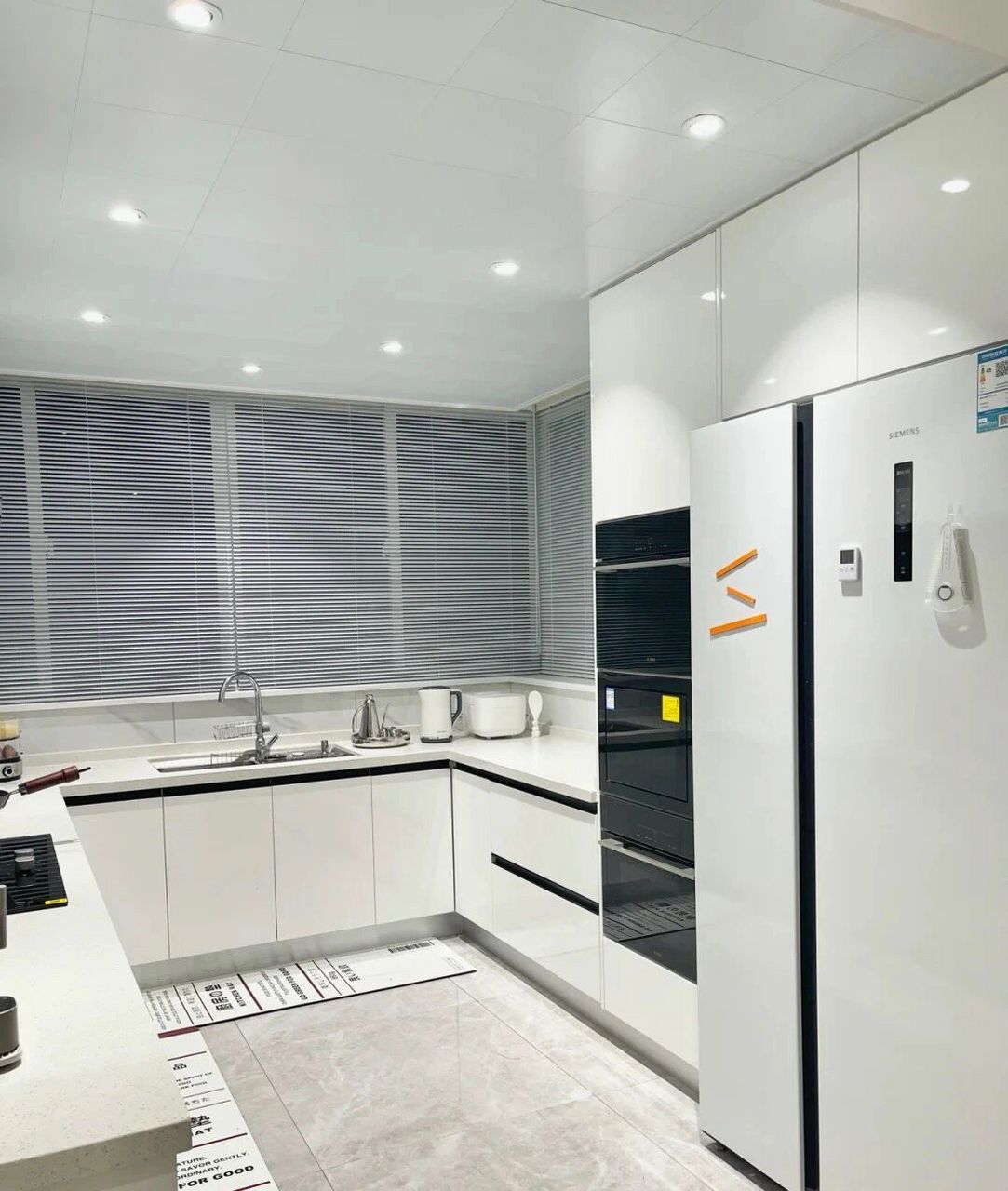 厨卫吊顶蜂窝板和铝板小板选择注意事项 厨房和卫生间吊顶的选择,要看