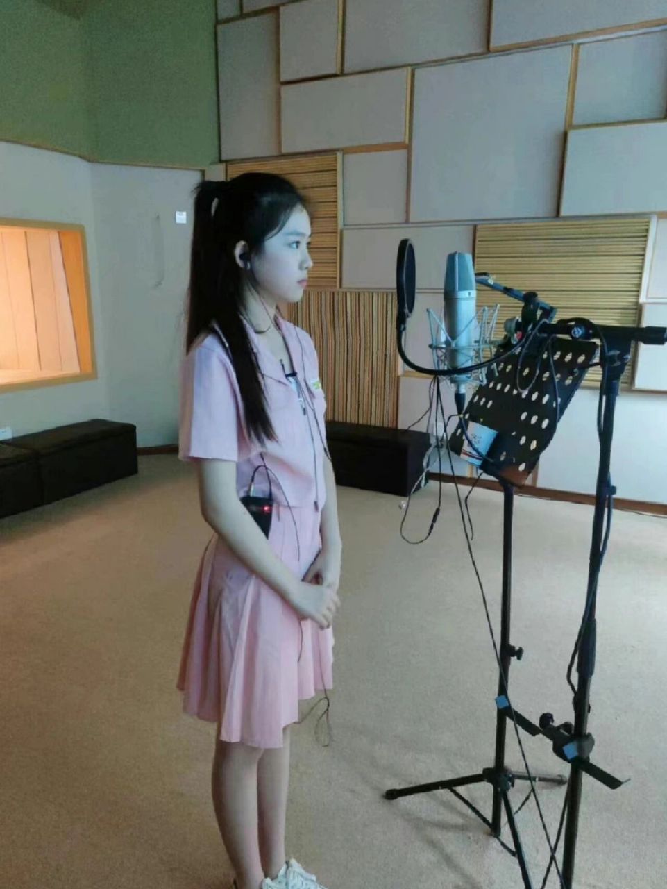 电影深海配音演员王亭文