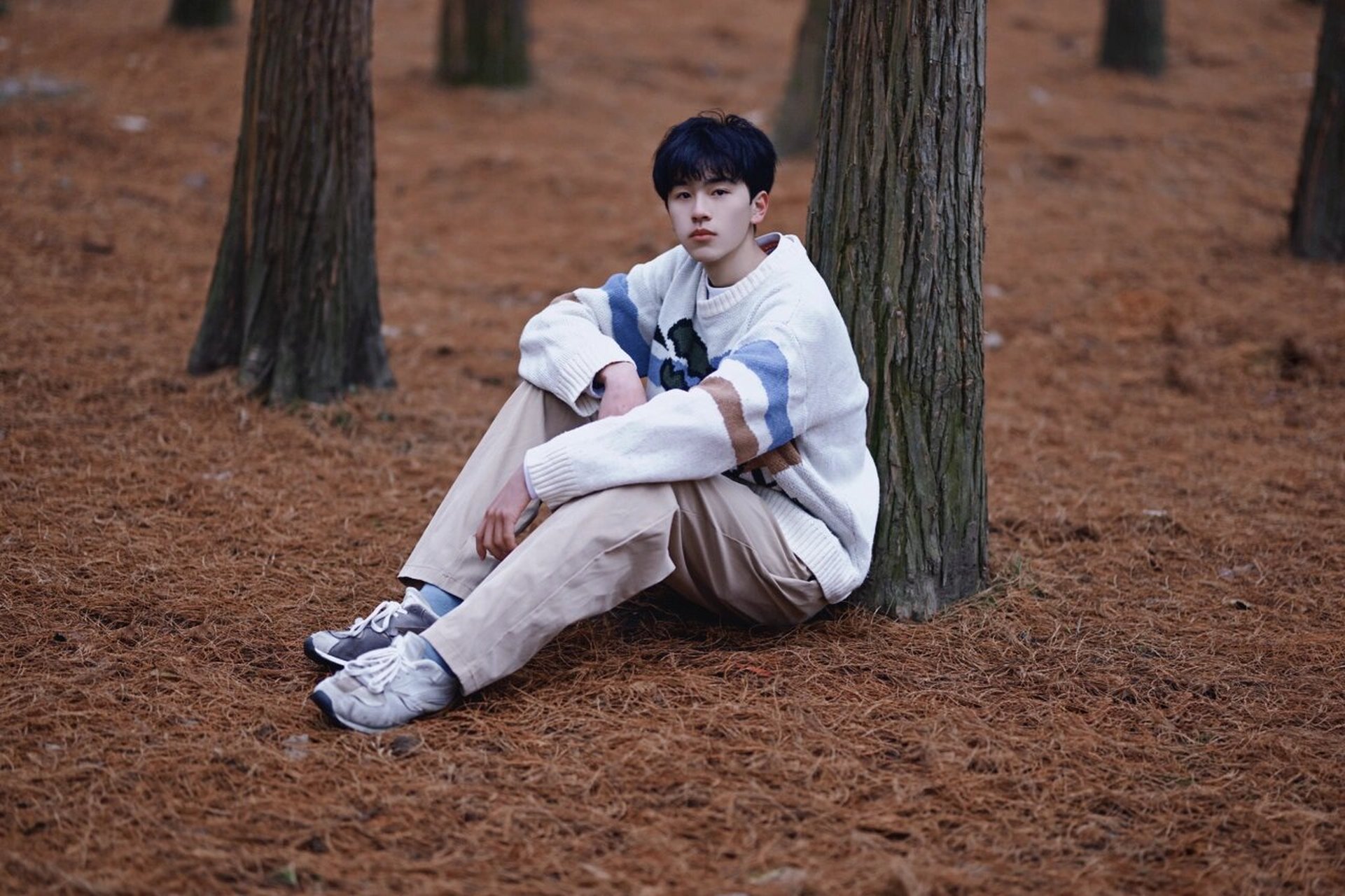 一个17岁男高中生的日常|男生写真 出镜:              场地:杭州植物