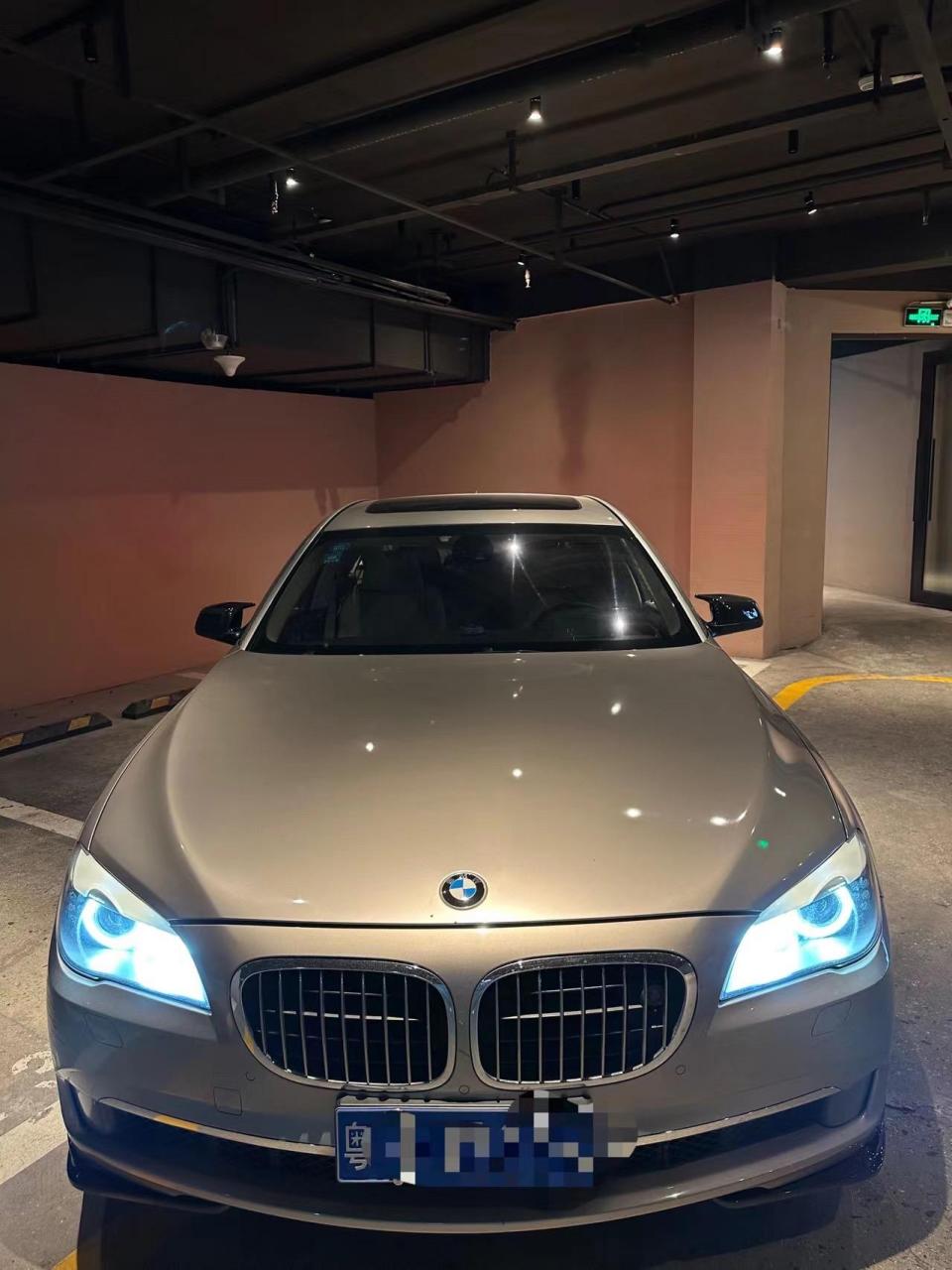 宝马750油电混合.active hybrid 7全网就两台在售. 油电混合王者4.