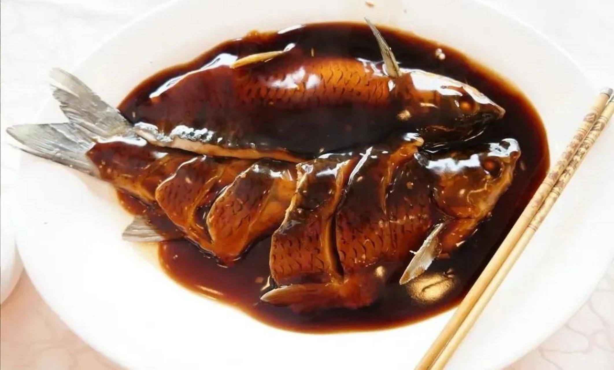 介绍一道杭州经典美食——西湖醋鱼.