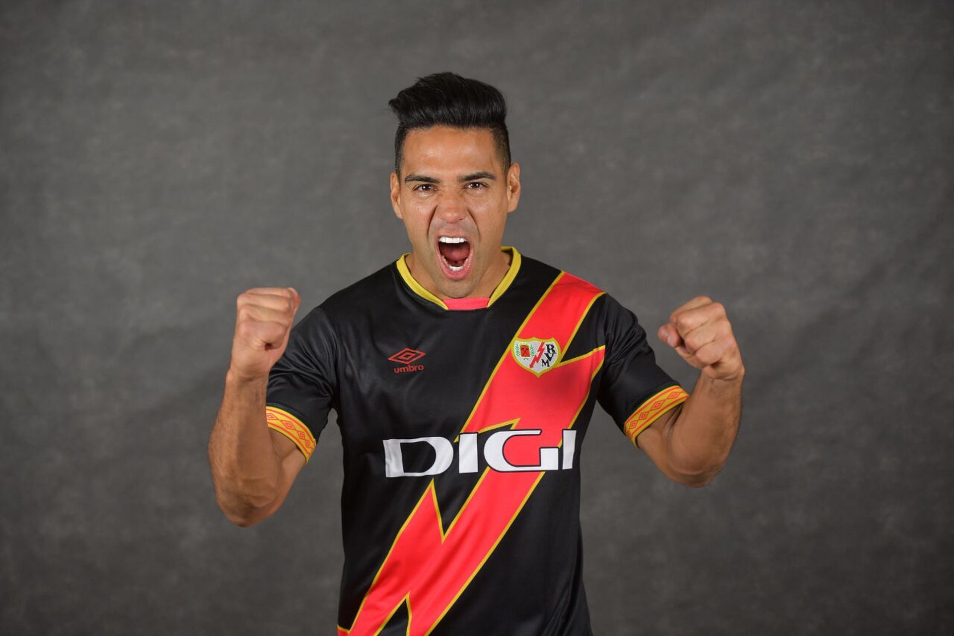 巴列卡诺发布2023-24赛季主客和第三球衣 #足球#0202#小红书竞技