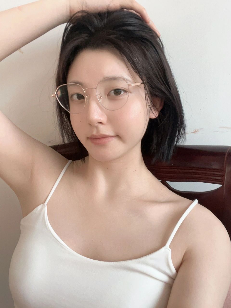 素颜 眼镜 自拍 美女