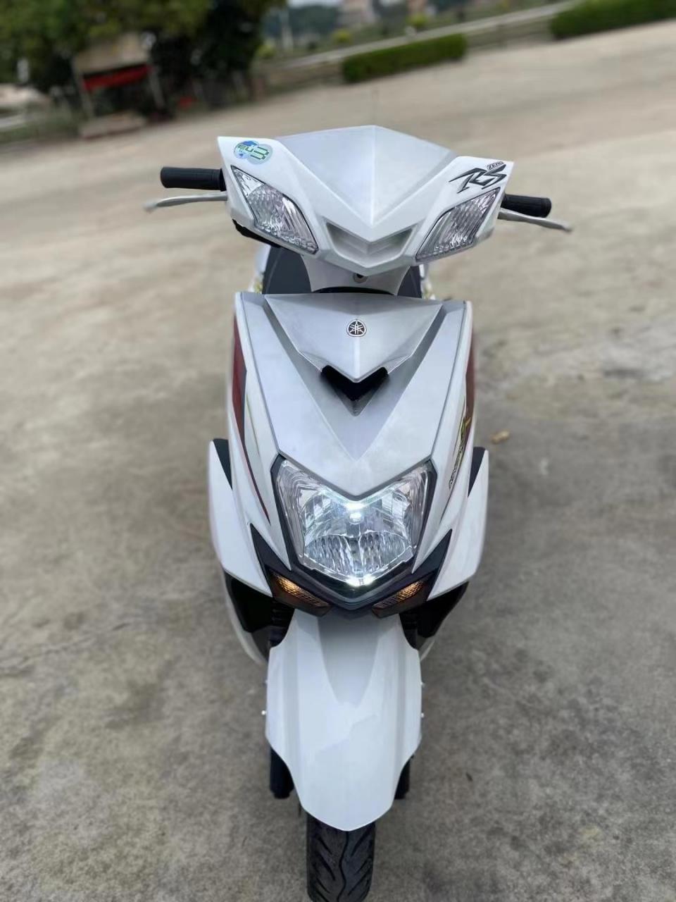 电喷版-正品雅马哈尚领125cc
