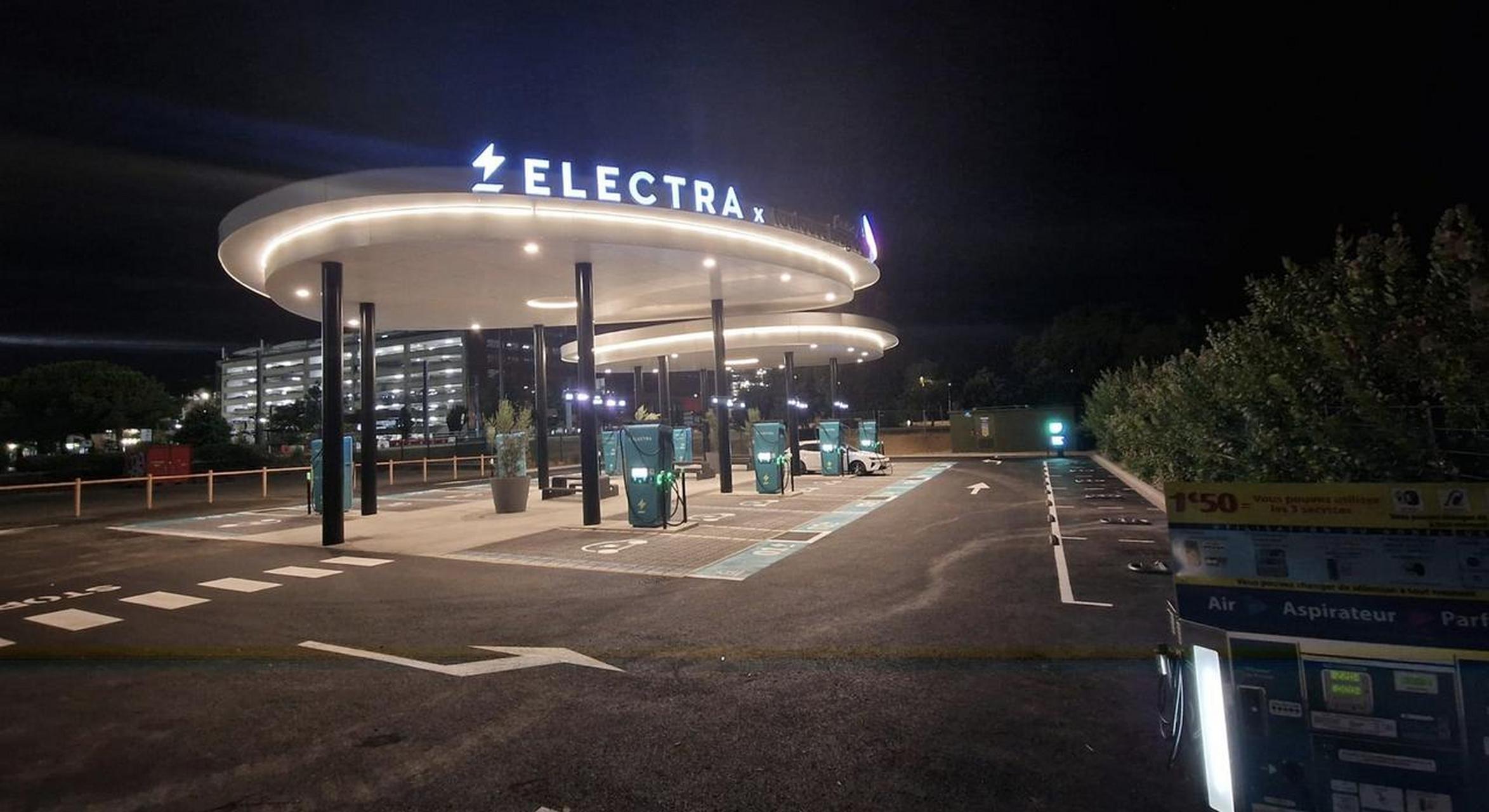 法国图卢兹机场的新充电站,0.