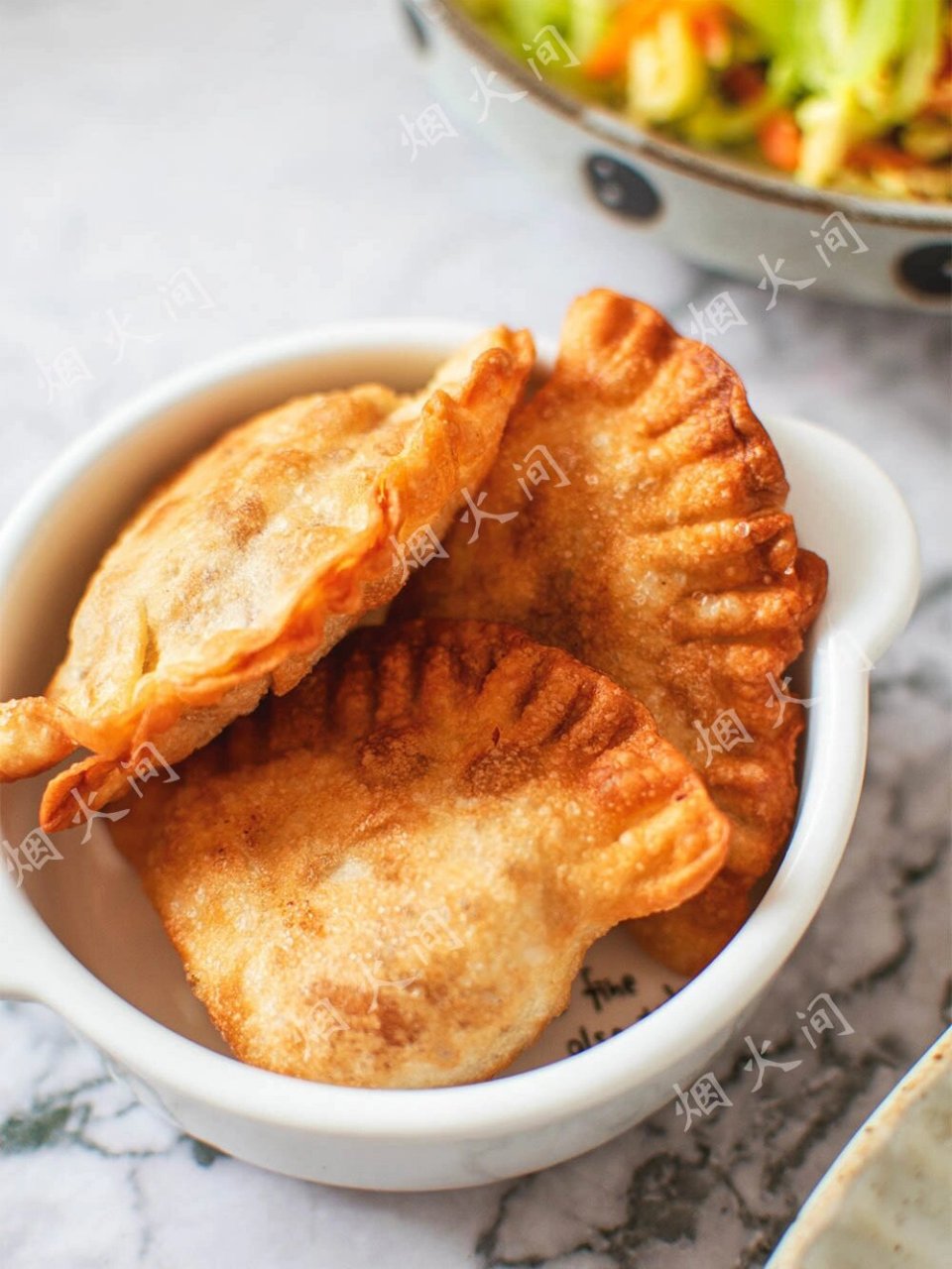 红枣五谷豆浆04 简单又满足的一餐78 饺子皮春饼的做法: 1,饺子皮