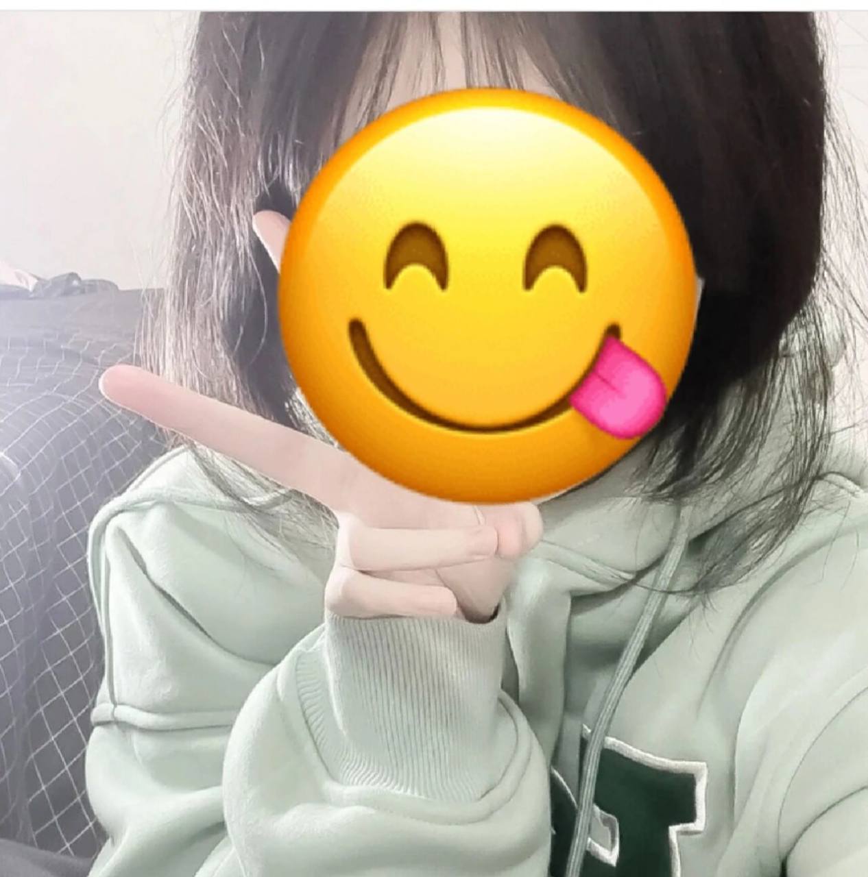 表情包挡脸女头 真的得好看好吧!