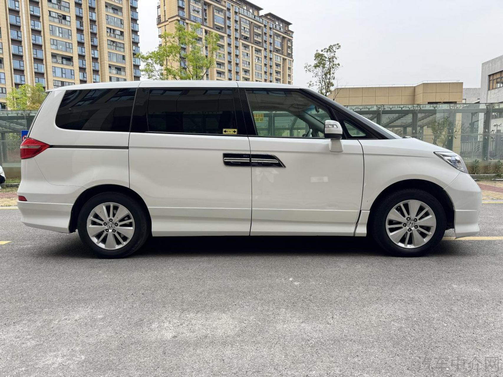 本田艾力绅 售价:8.