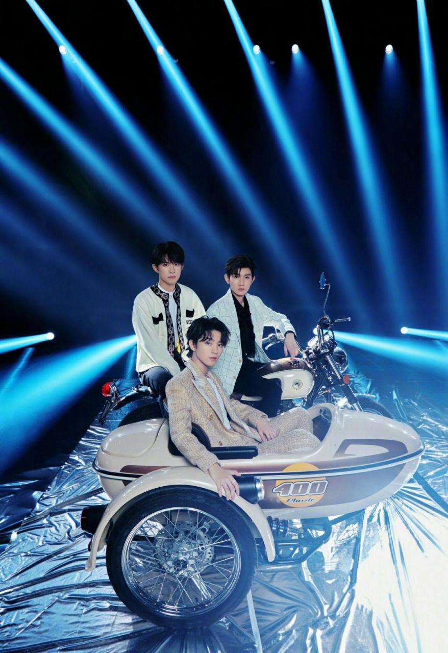 tfboys十年之约 tfboys 王俊凯王源易烊千玺 三人同行 时代峰峻