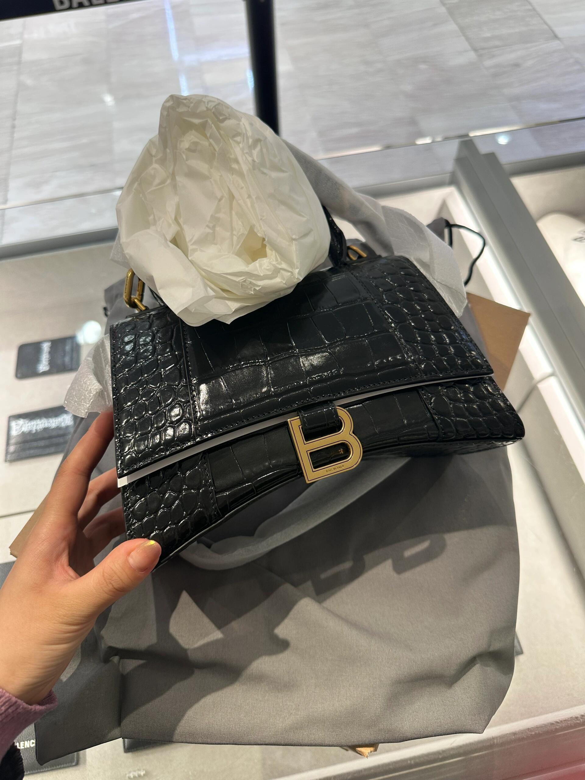 最便宜的巴黎世家沙漏包!黑金s