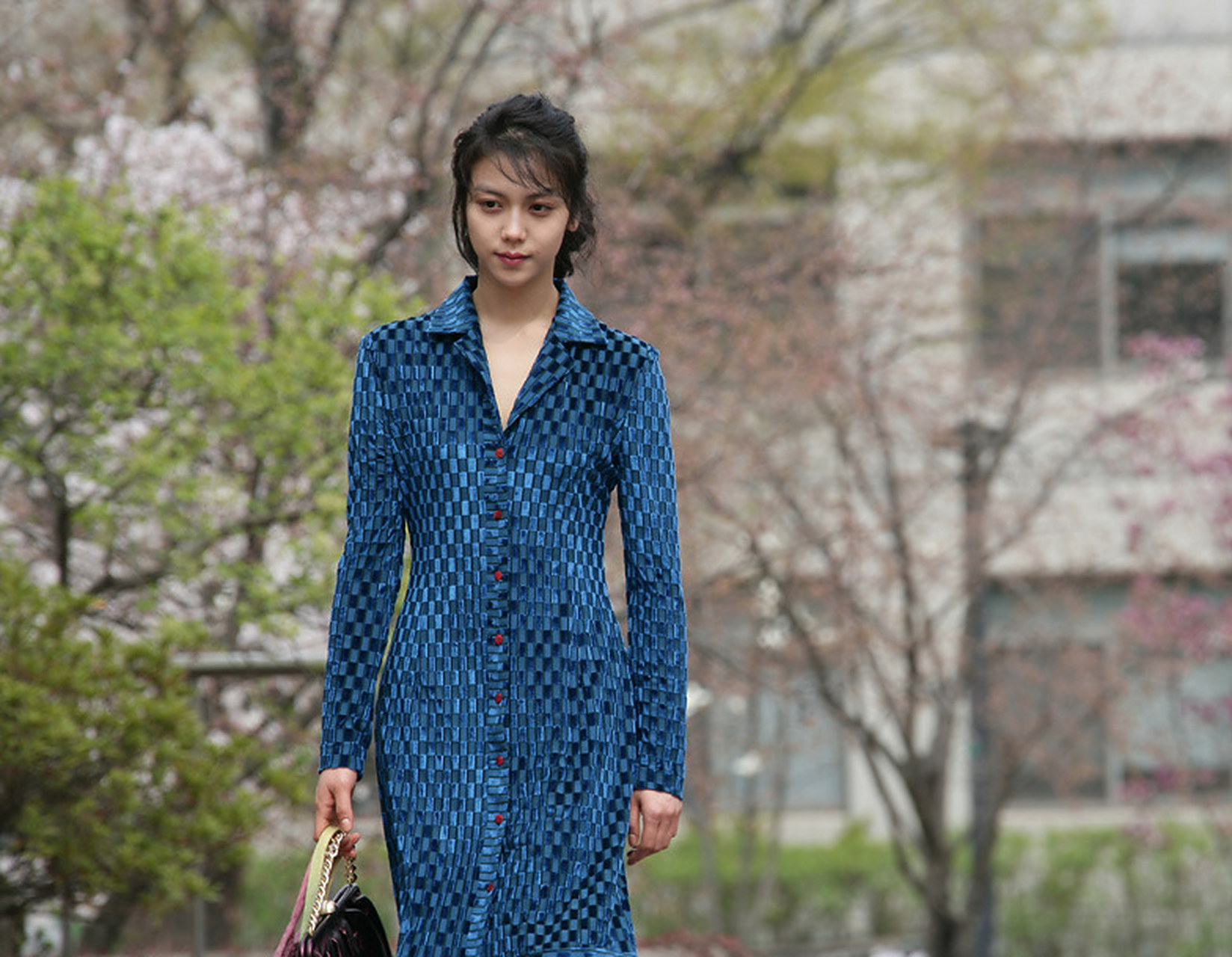 《恋爱大战》金玉彬 今年36岁的金玉彬成名很早,初期一直混电影圈. 20