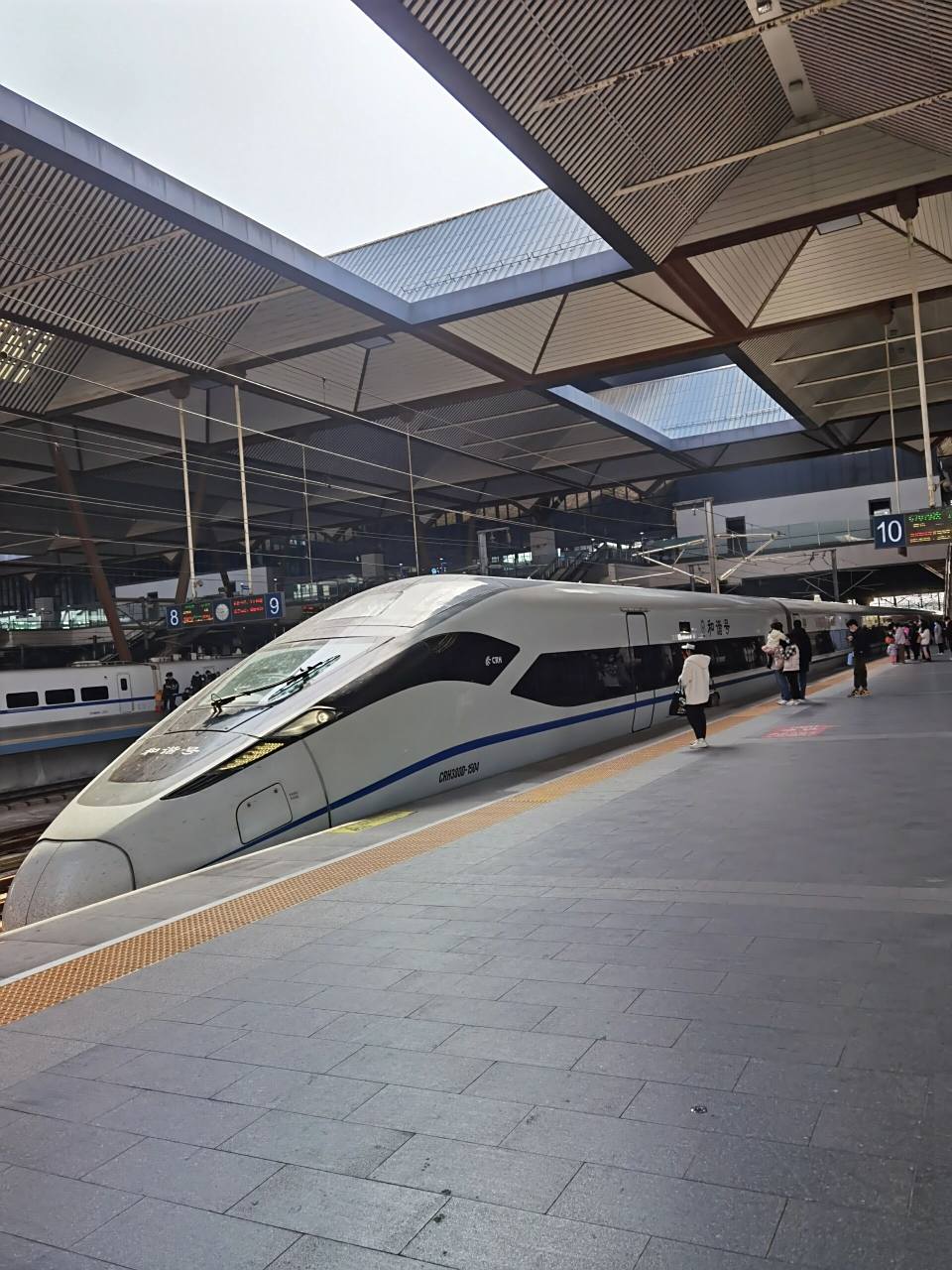 苏州火车站千万不要从北进站口进 他妈的怎么进站口就有一亿个人在