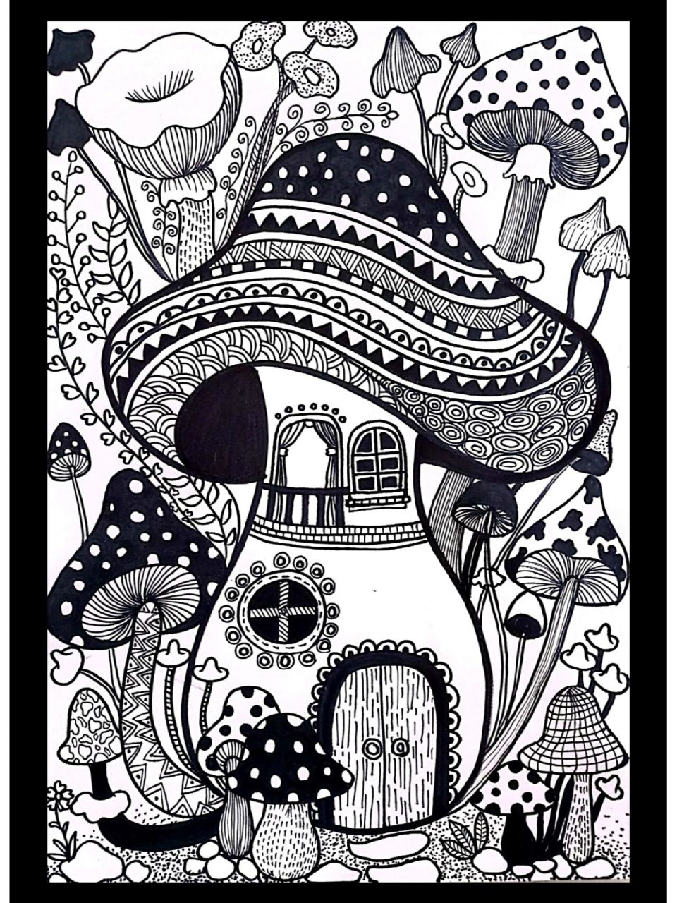 创意绘画——线描蘑菇 课题来源:雨水季来临,又到了我们云南人民最爱