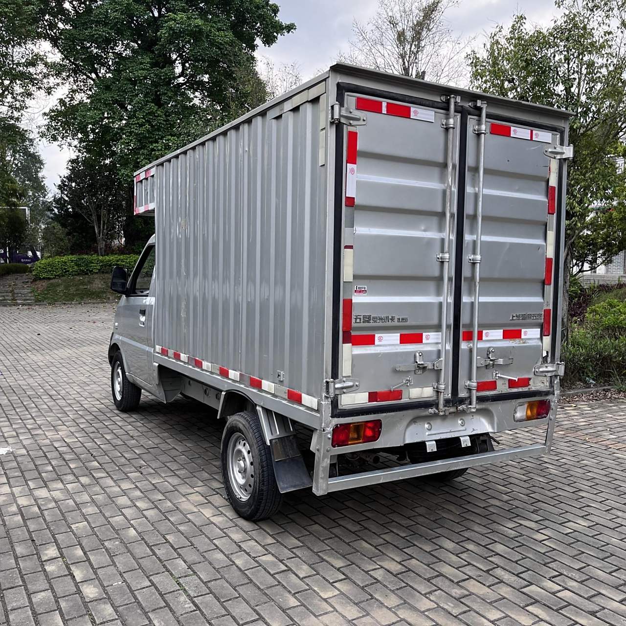 9595转让21年五菱荣光单排箱式小货车,1.