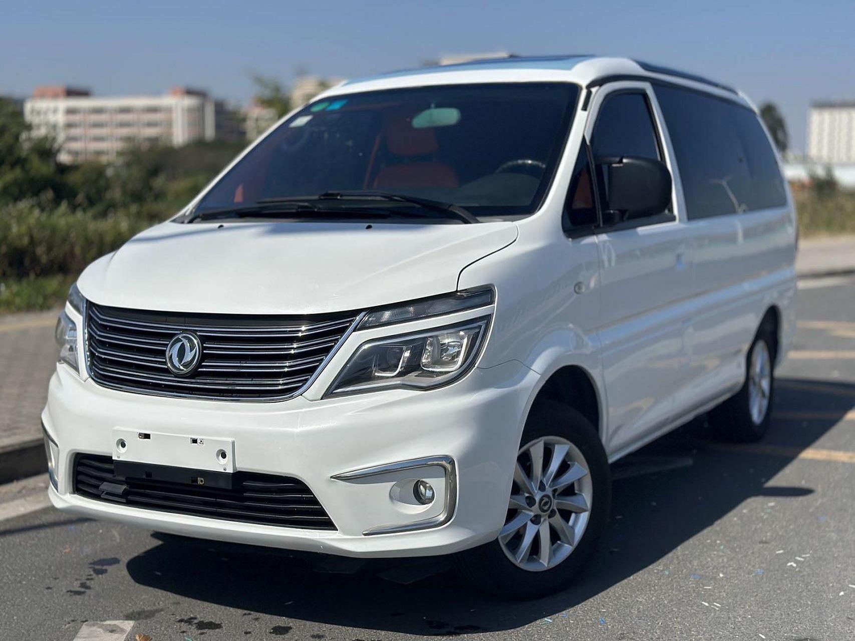 豪华七座商务车改装车!改装花了5万 16年东风风行菱智m52.