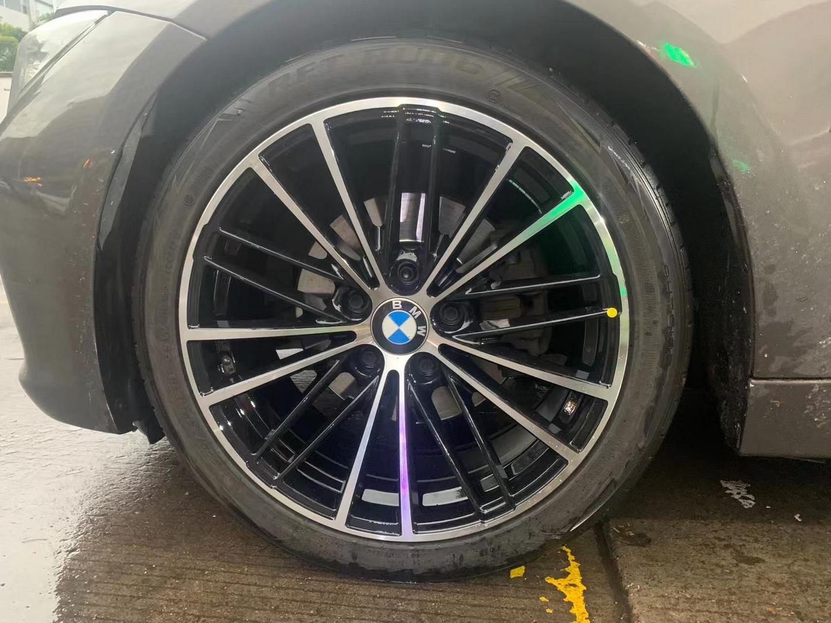 宝马3系改18寸轮毂