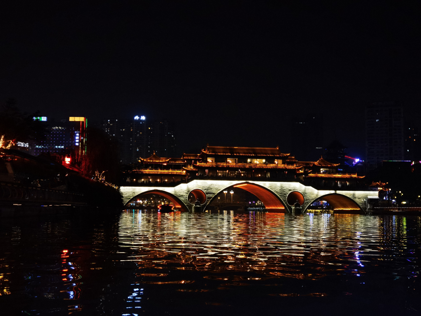 成都旅游攻略—夜游锦江 晚上的九眼桥别有一番风景 东门码头和音乐