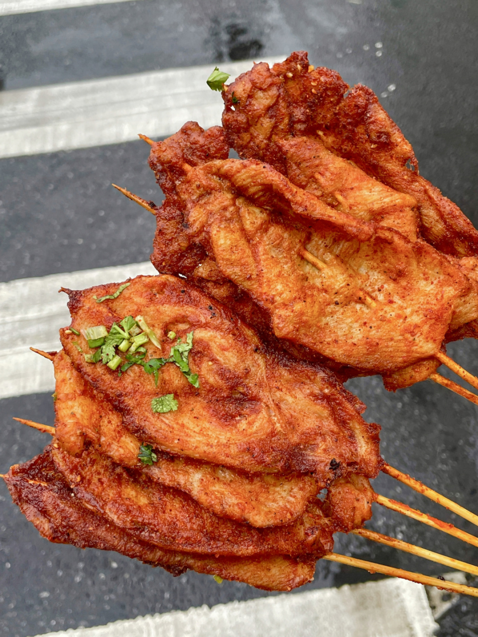 2r/串6015鲜嫩多汁的现炸里脊肉好香!我要天天炫 · 在d.